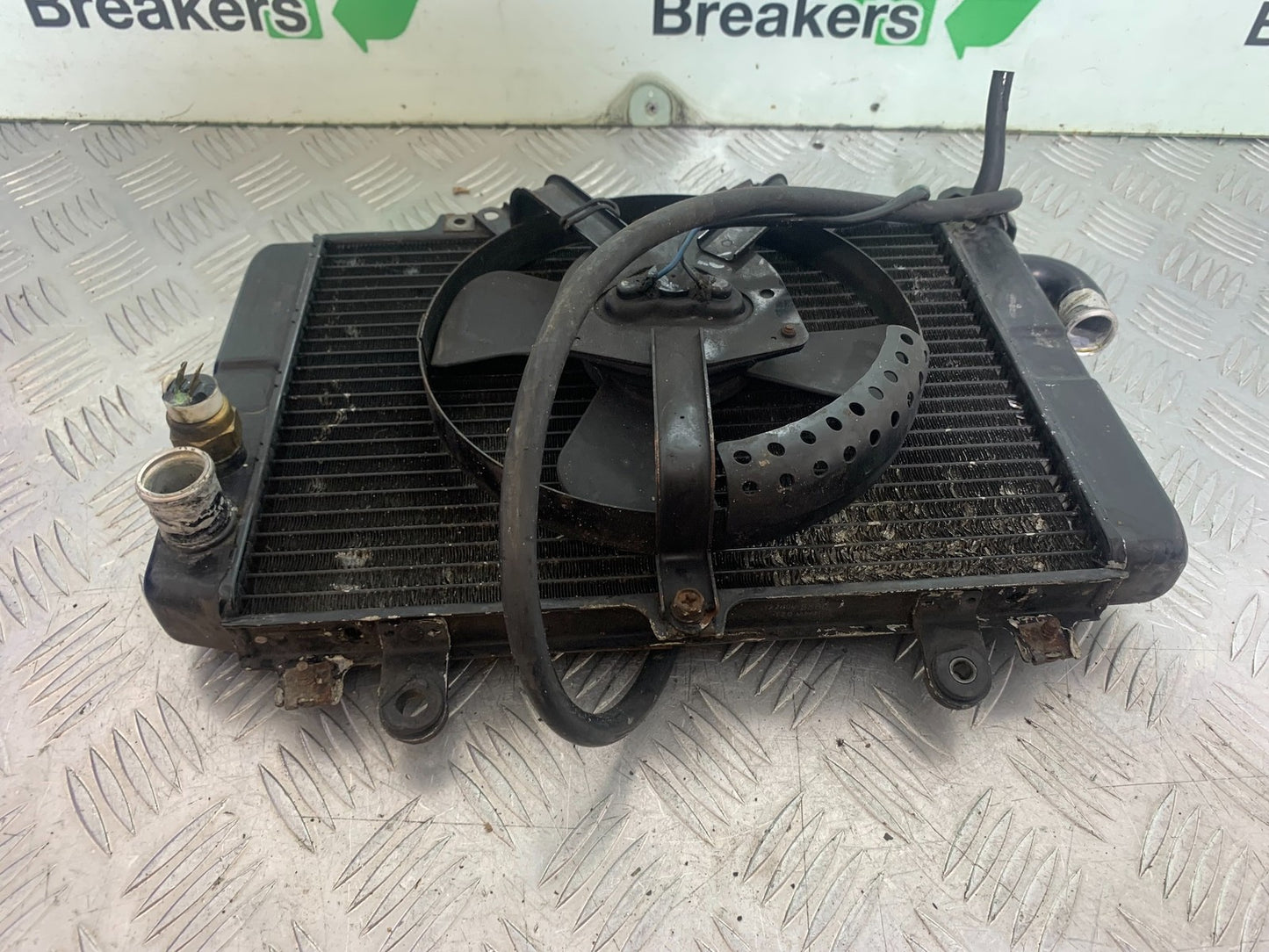 KAWASAKI ZX6R ZX6 F RADIATOR YEAR 1995-1997 (CMB1169)