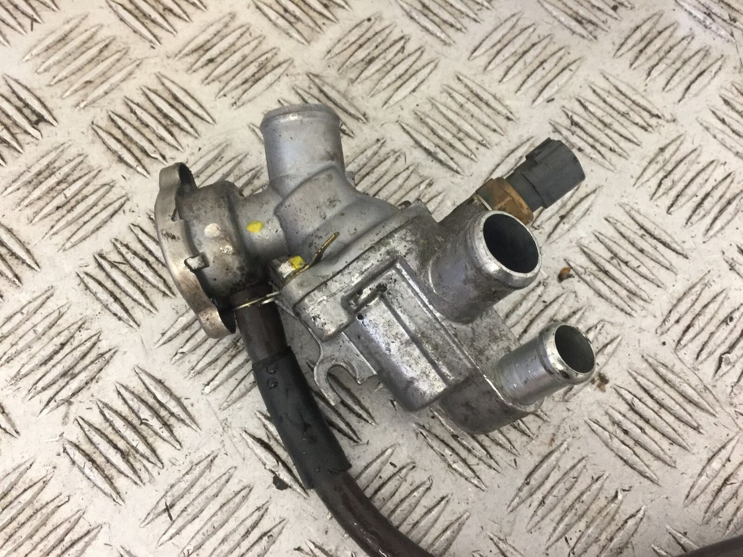 HONDA CB1000R CB 1000 R THERMOSTAT YEAR 2008-2016 (STOCK 715)