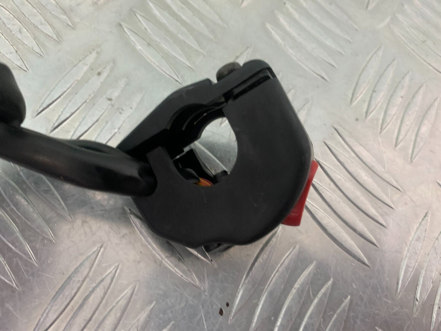 TRIUMPH 955I SPRINT RS RIGHT SWITCH GEAR YEAR 1999-04 (STOCK 989)
