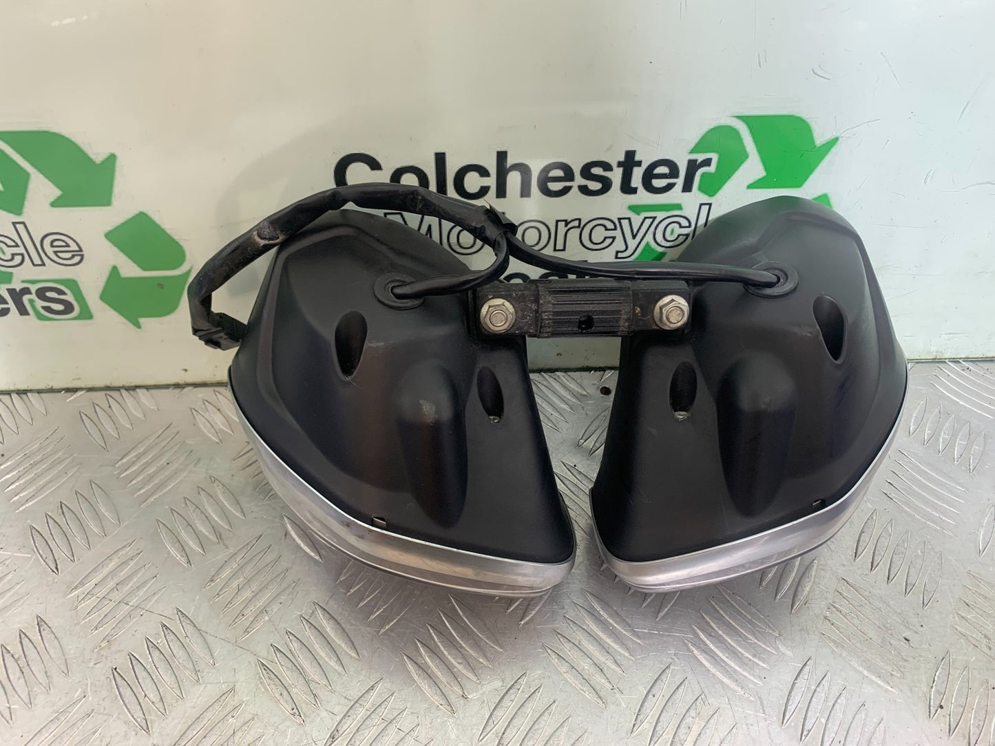 TRIUMPH 675 STREET TRIPLE HEADLIGHTS 2013-2016 (CMB1186)