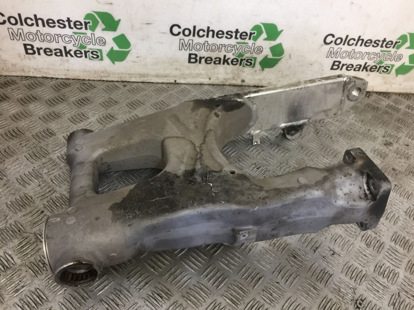 HONDA ST1300 ST 1300 SWINGARM 2008-2013 (STOCK 737)