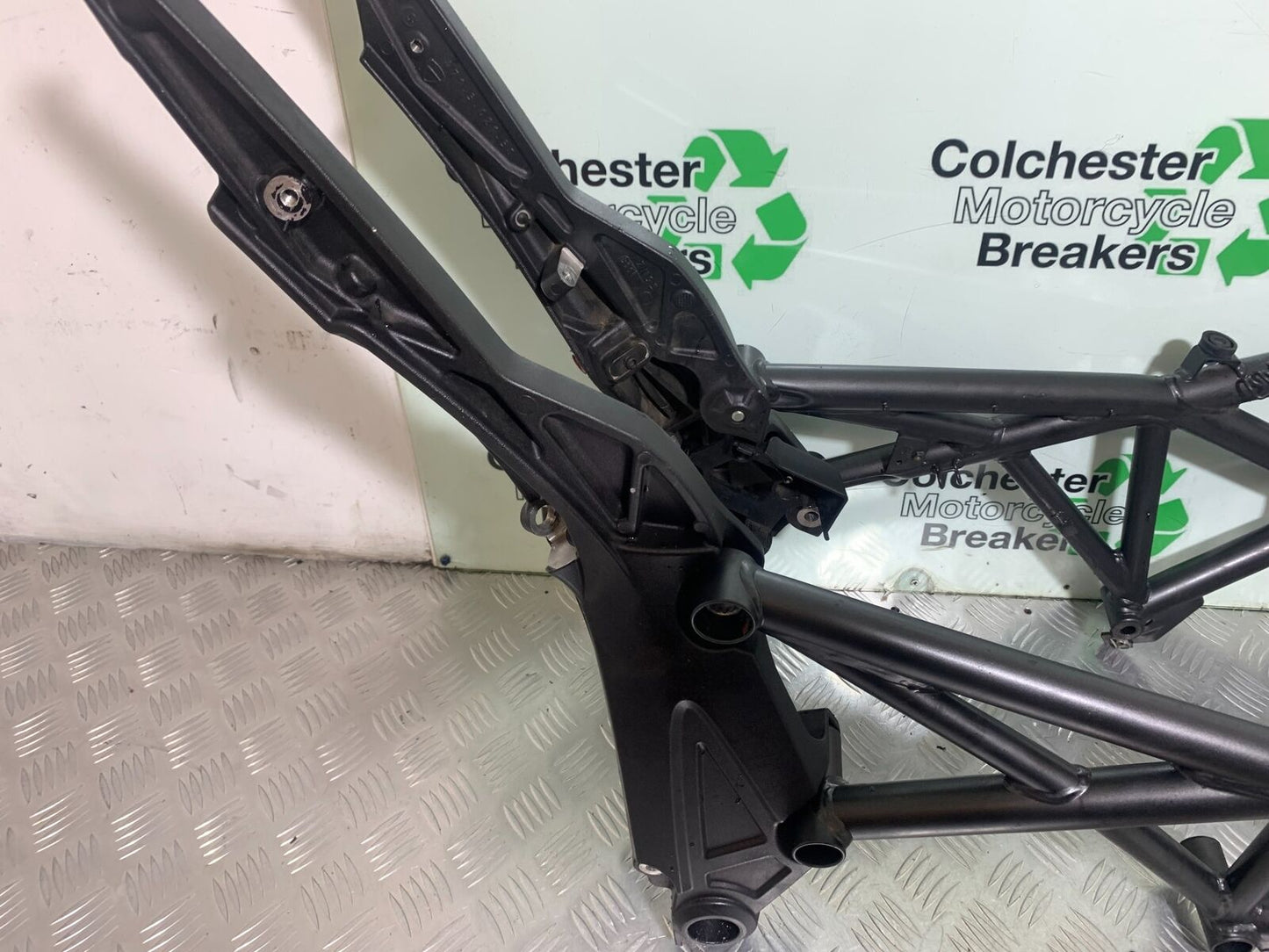 DUCATI DIAVEL 1200 FRAME REG LOG BOOK YEAR 2014 (CMB1054)