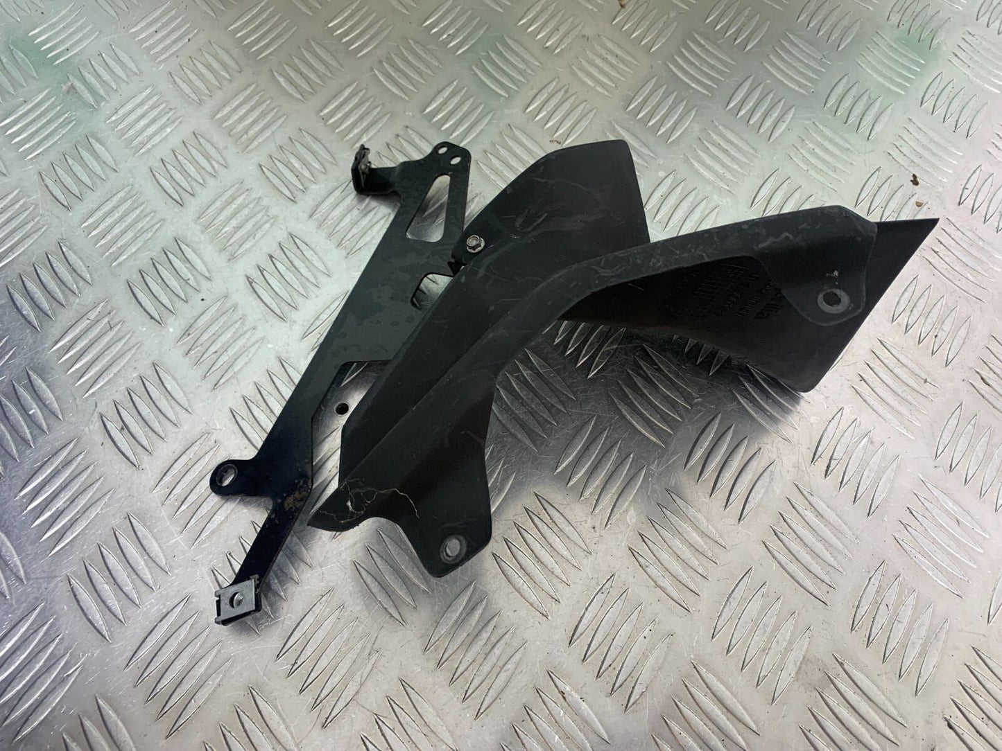 APRILIA FUTURA RST 1000 INFILL COVER YEAR 2001-2005 (CMB1033)