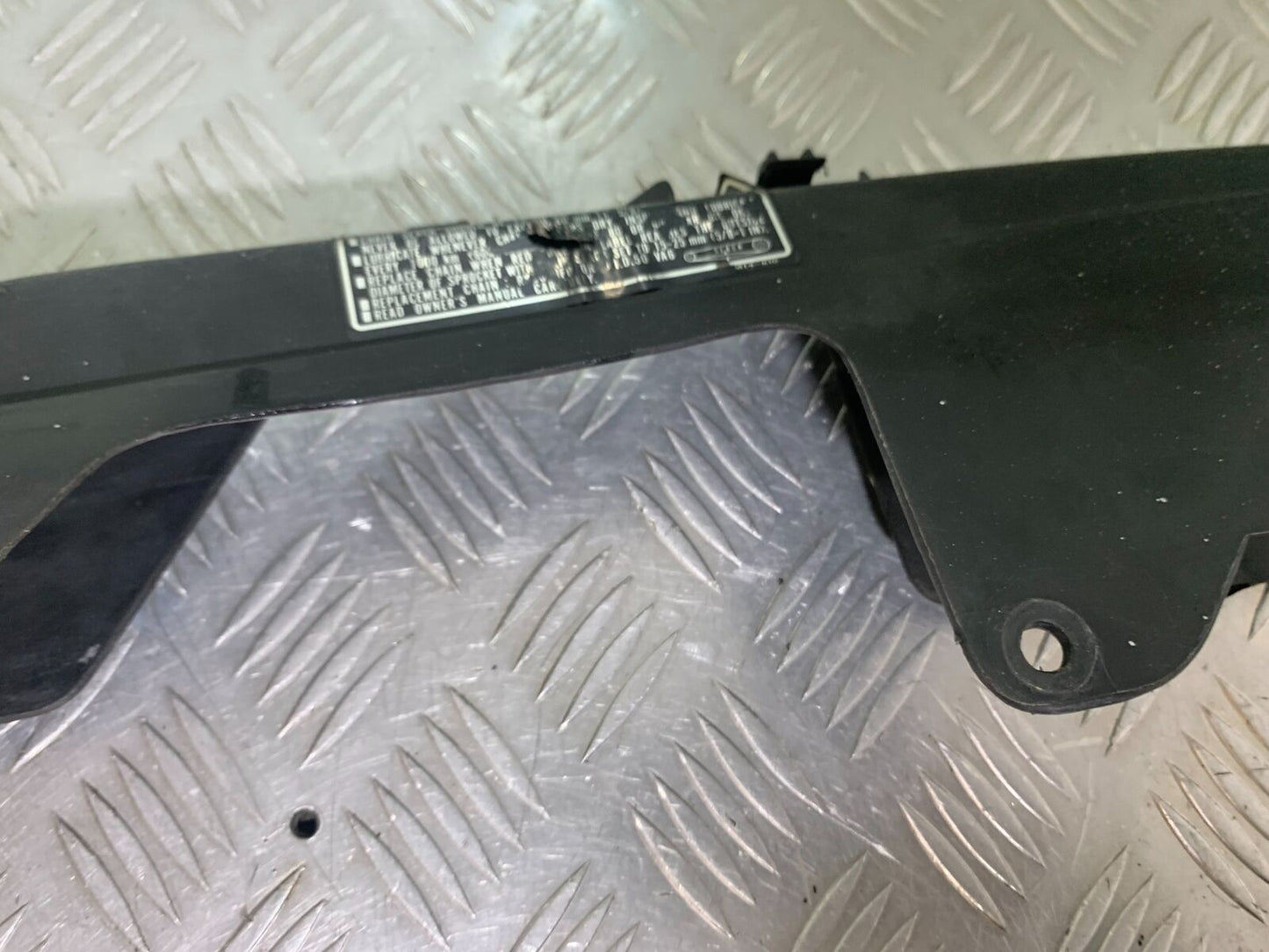 HONDA VFR750 VFR 750 FL-M-N-P CHAIN GUARD YEAR 1990-93 (CMB1093)