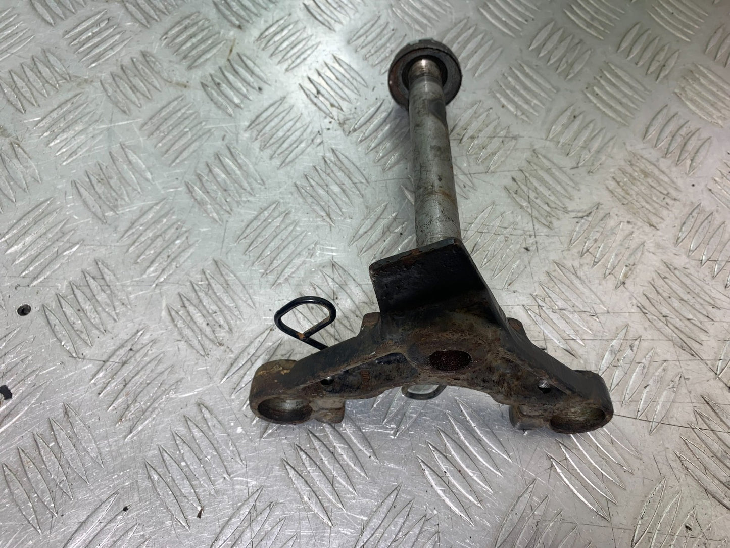 HONDA CG125 CG 125 BOTTOM YOKE YEAR 1998-2000 (CMB1282)