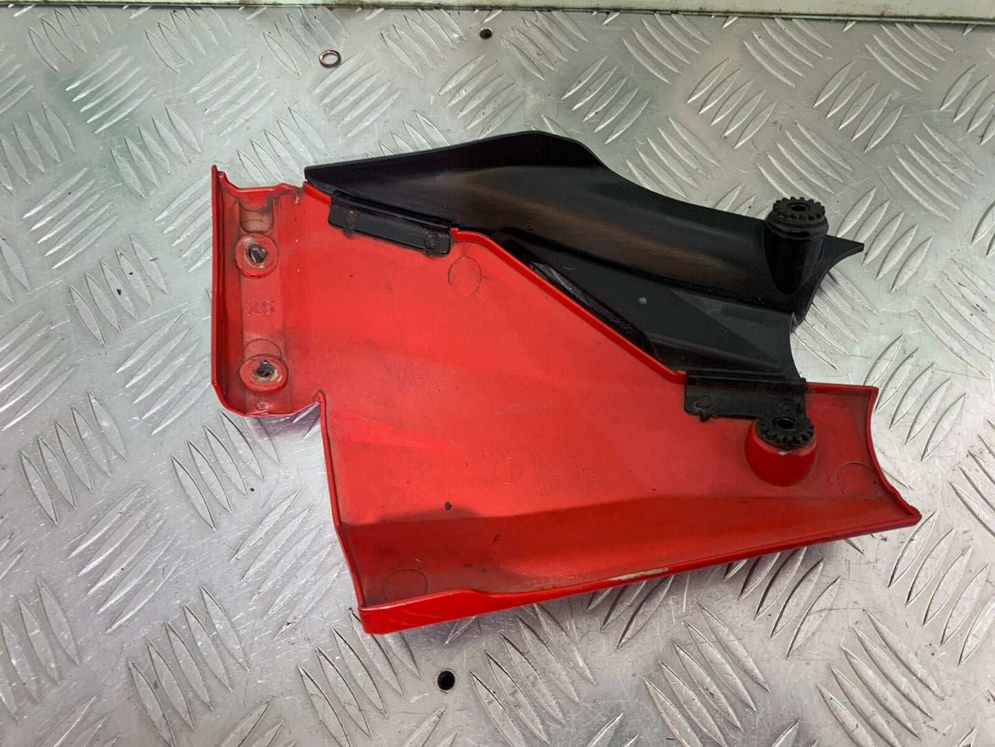 DUCATI STREETFIGHTER 848 LEFT BELLYPAN YEAR 2011-2016 (CMB1050)