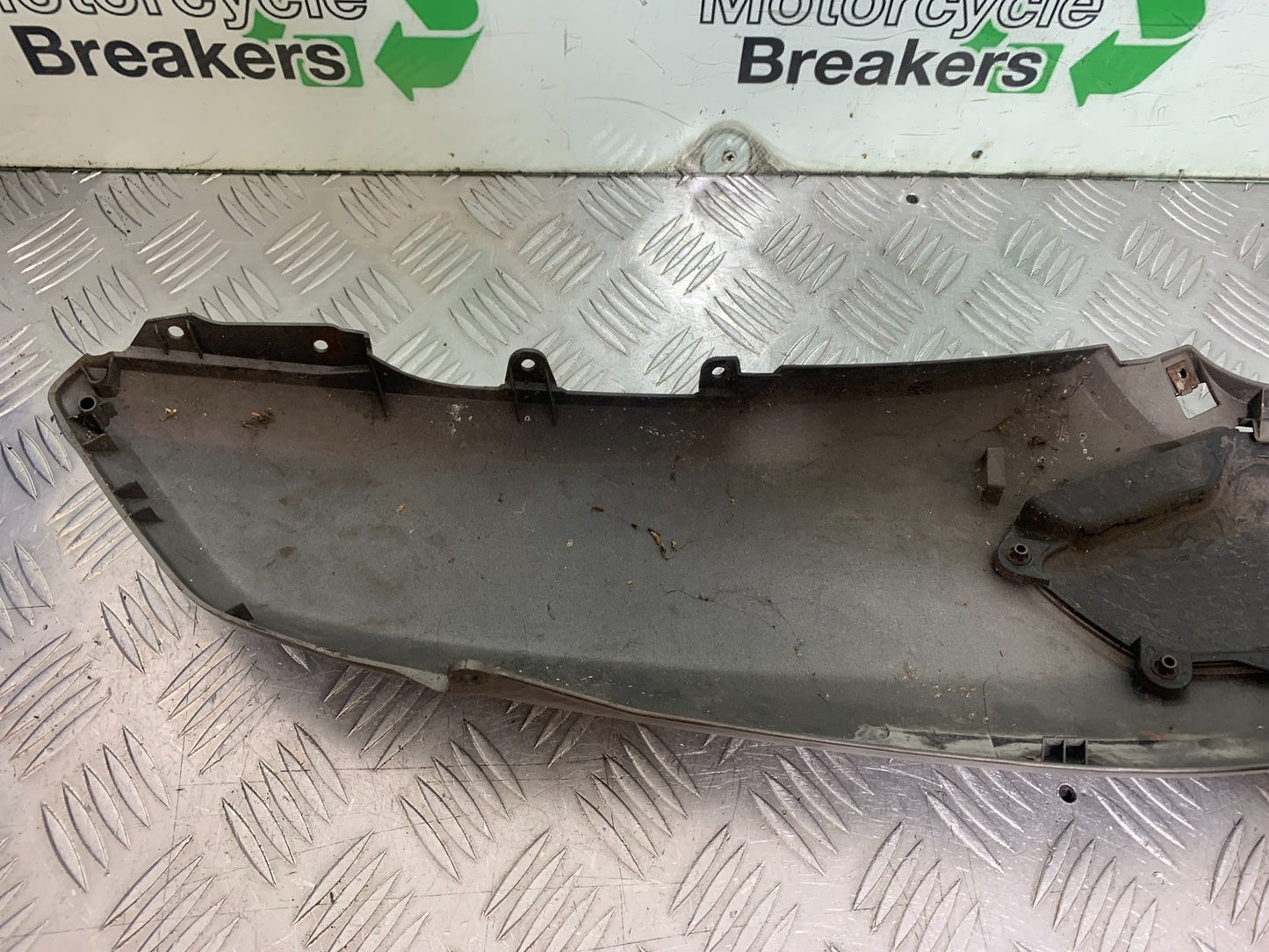 YAMAHA NMAX-125 N MAX 125 RIGHT SEAT PANEL YEAR 2015-2020 (CMB1231)