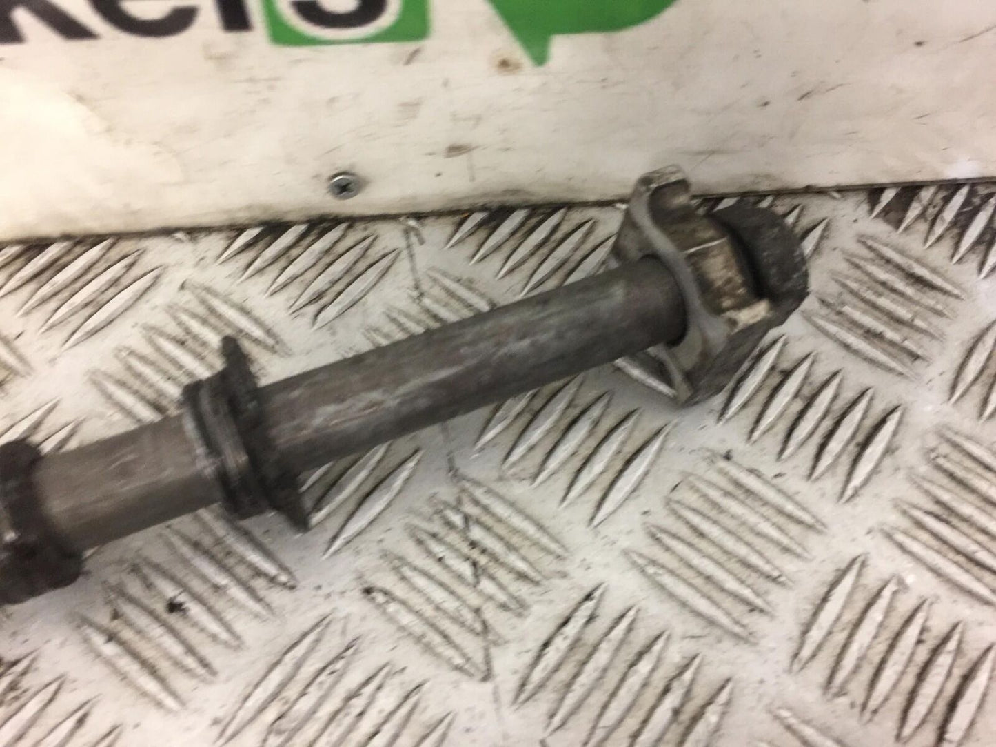 HONDA CB650 F CB 650 FA-H REAR WHEEL SPINDLE YEAR 2017-2019 STOCK 403
