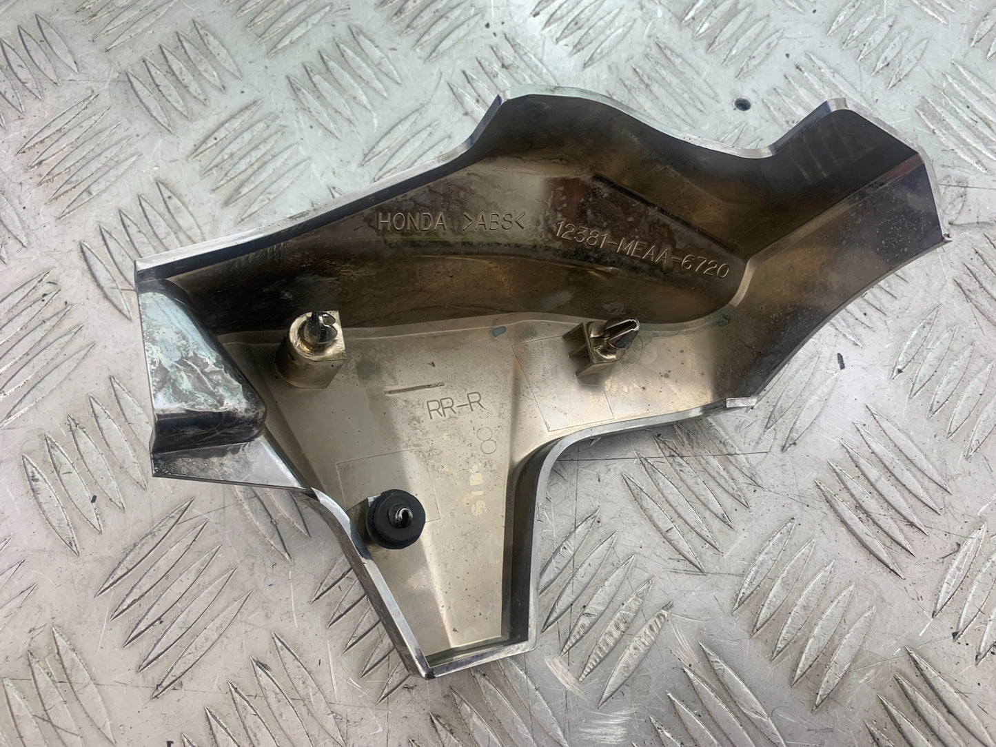HONDA VTX1300 S-6 RIGHT REAR ENGINE COVER YEAR 2004-09 (CMB1159)