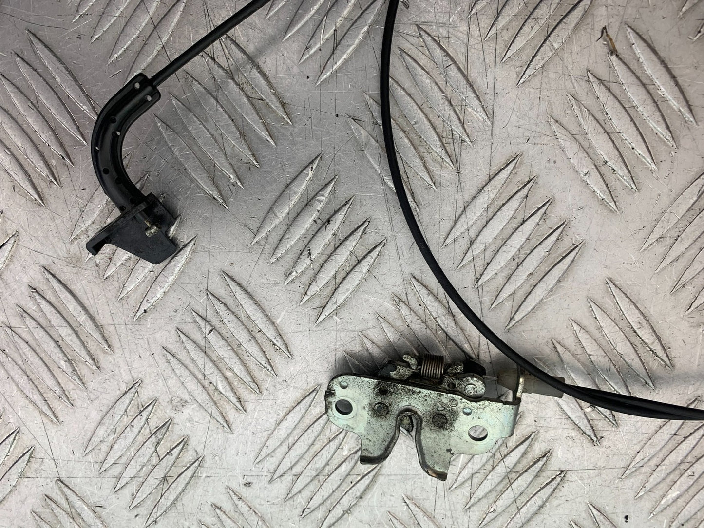 YAMAHA NMAX-125 N MAX 125 SEAT CATCH AND CABLE YEAR 2015-2020 (CMB1231)