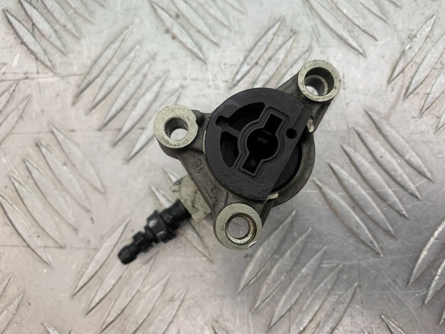DUCATI 1299 PANIGALE CLUTCH SLAVE CYLINDER YEAR 2016 (CMB 1187)