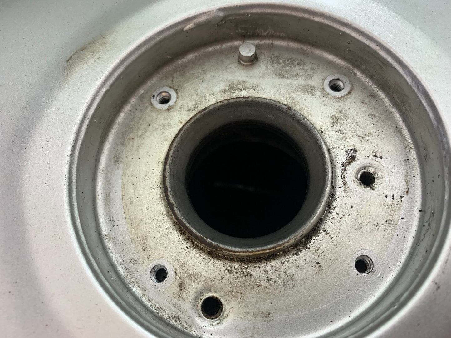 SUZUKI GSF1200 GSF 1200 BANDIT PETROL TANK YEAR 2001-2004 (CMB1188)