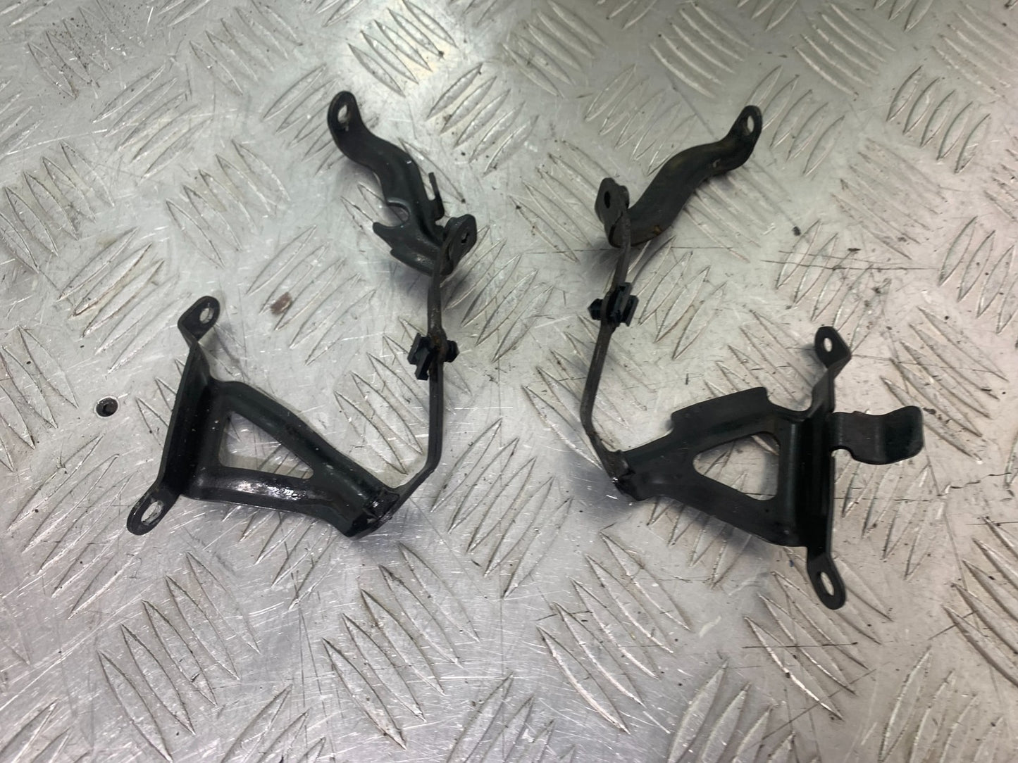 TRIUMPH 675 STREET TRIPLE 2 X FRAME BRACKETS 2013-2016 (CMB1186)