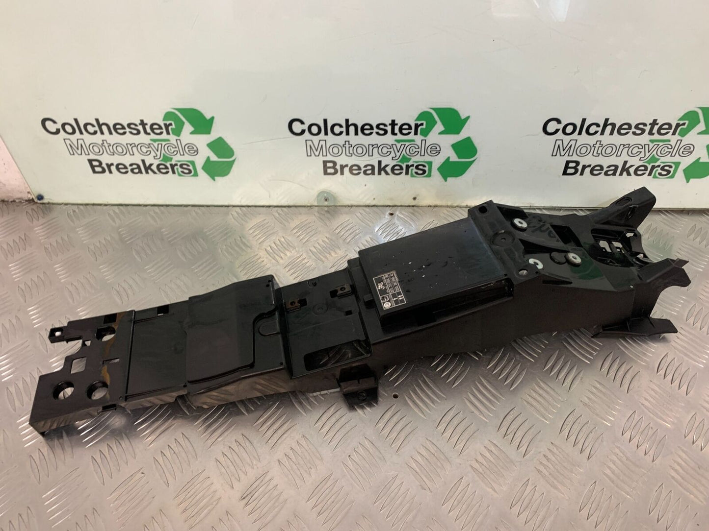 YAMAHA MT09 MT-09 TRACER 900 GT UNDERTRAY YEAR 2018-2020 (STOCK 982)