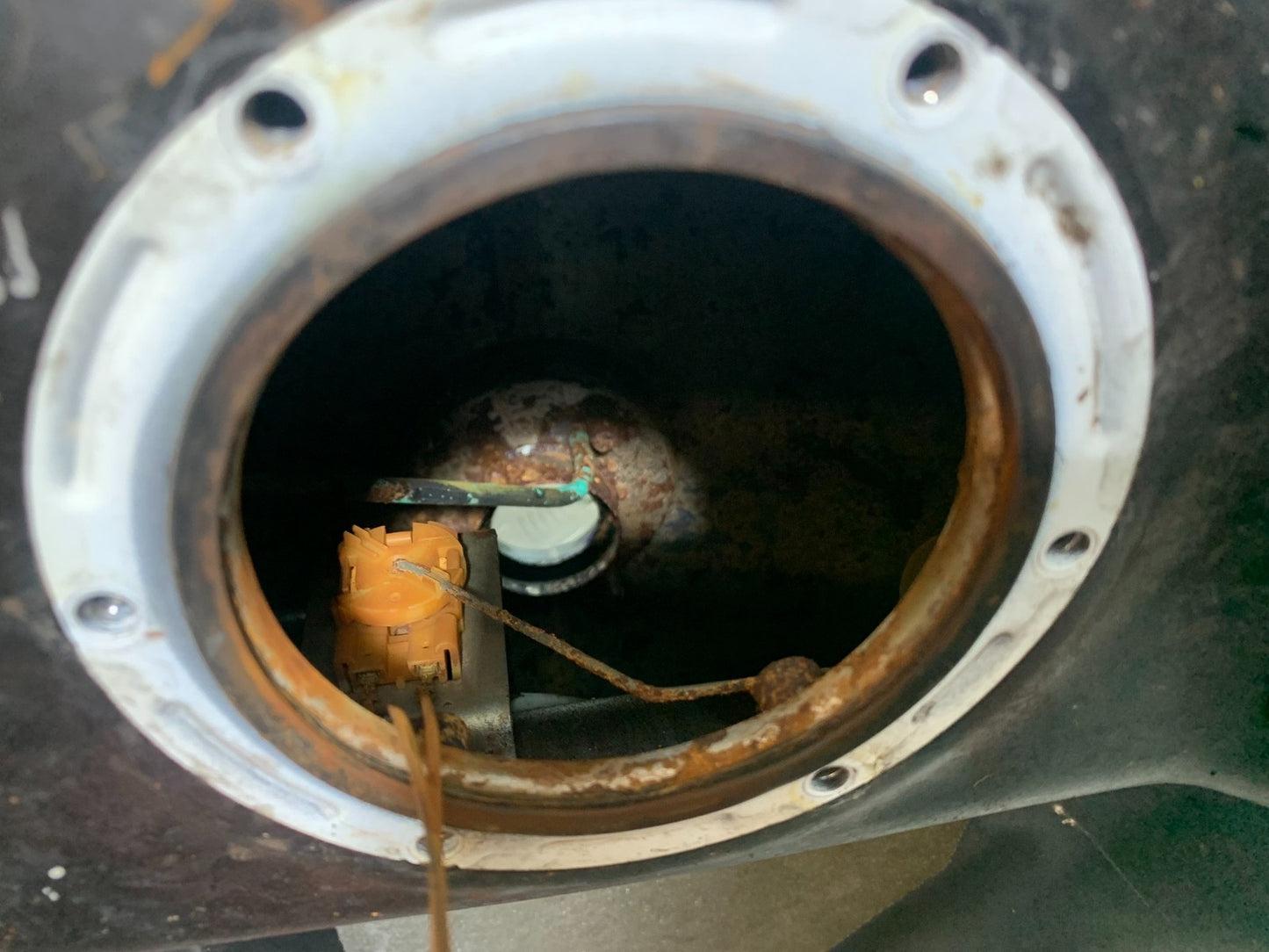 TRIUMPH SPEED TRIPLE R 1050 PETROL TANK 2009 (CMB1183)