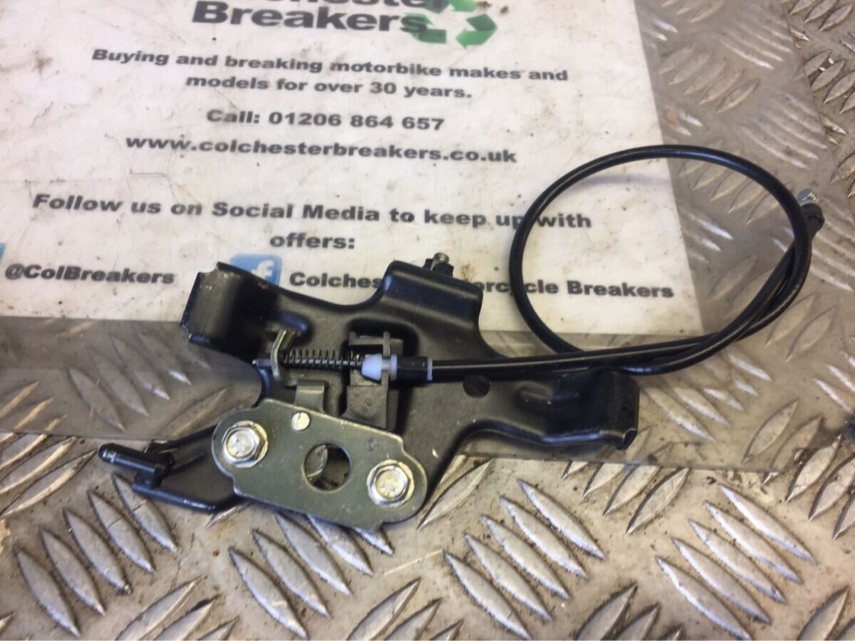KTM RC125 RC 125 SEAT CATCH AND CABLE YEAR 2015