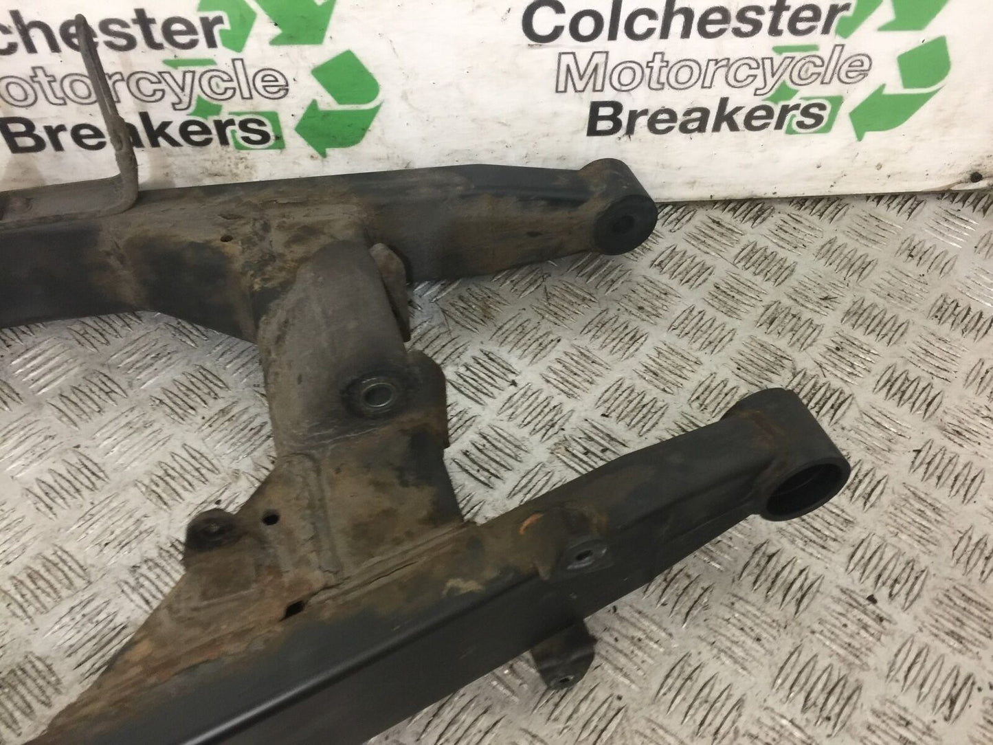 YAMAHA XVS950 XVS 950 MIDNIGHT STAR SWINGARM YEAR 2009-2015 (STOCK 800)