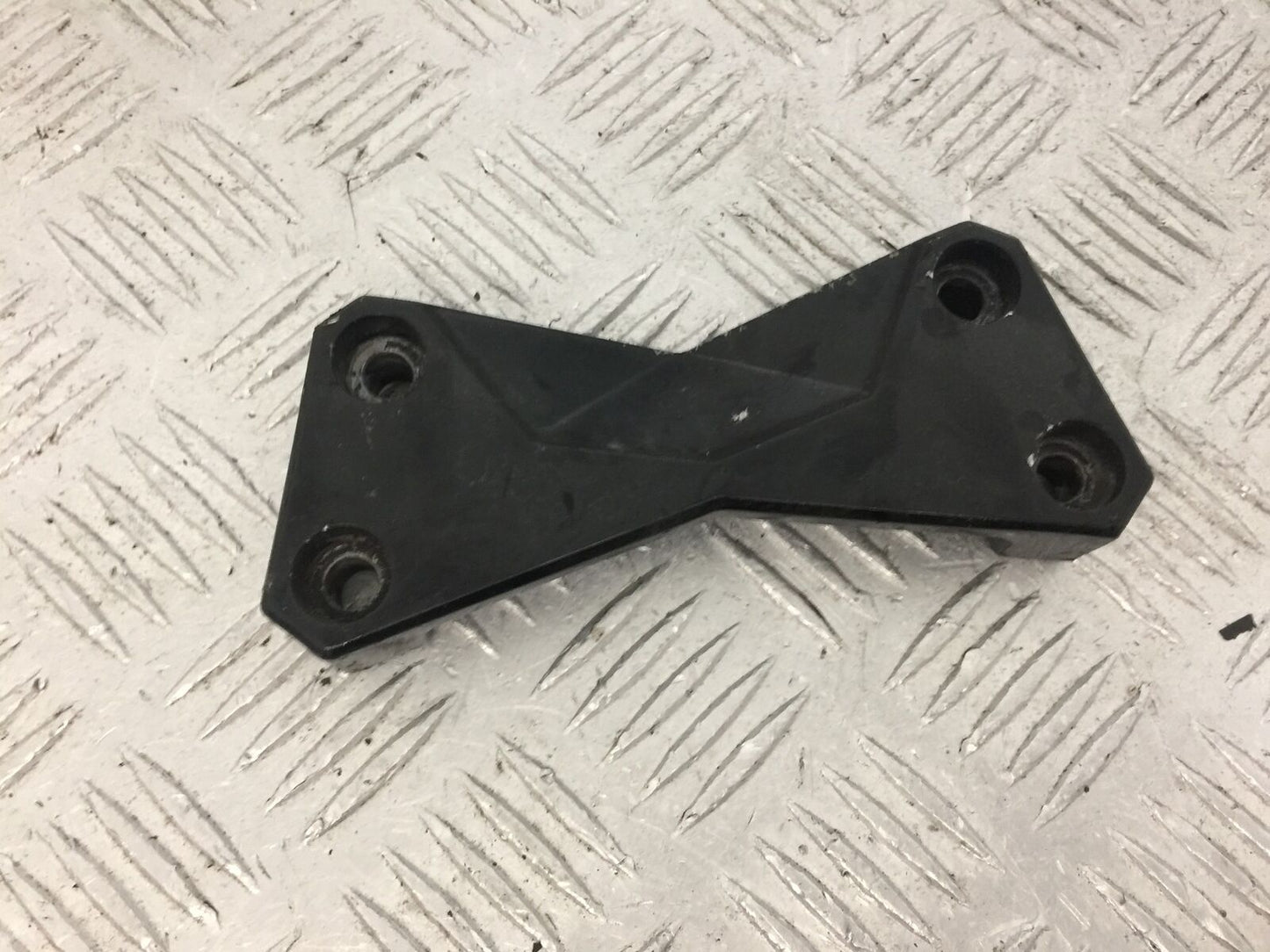KAWASAKI Z1000 TOP BAR CLAMP YEAR 2007-2009 (STOCK 822)