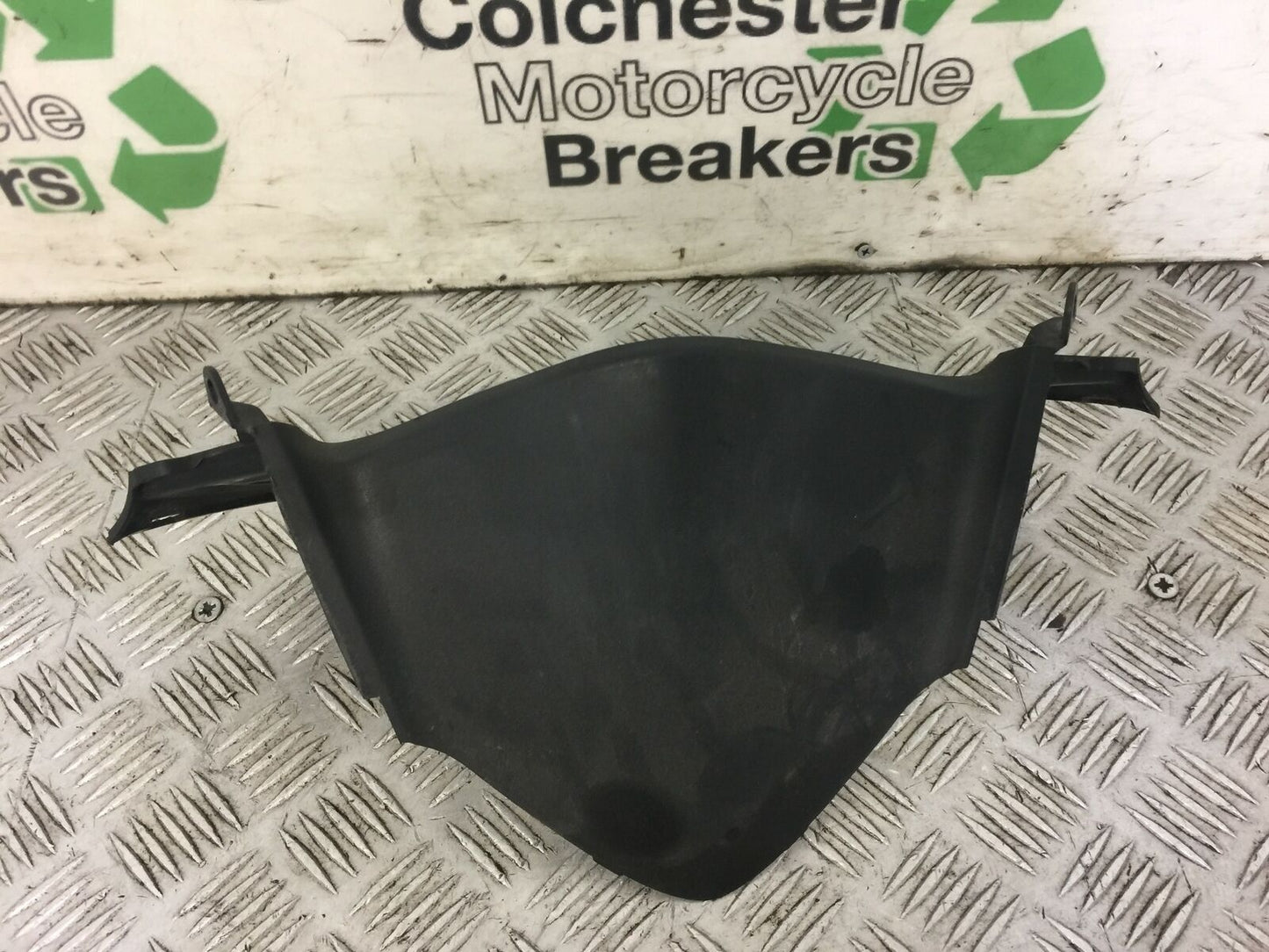 HONDA VFR800 V TEC SPEEDO SURROUND YEAR 2009-2013 (ABS) STOCK 576