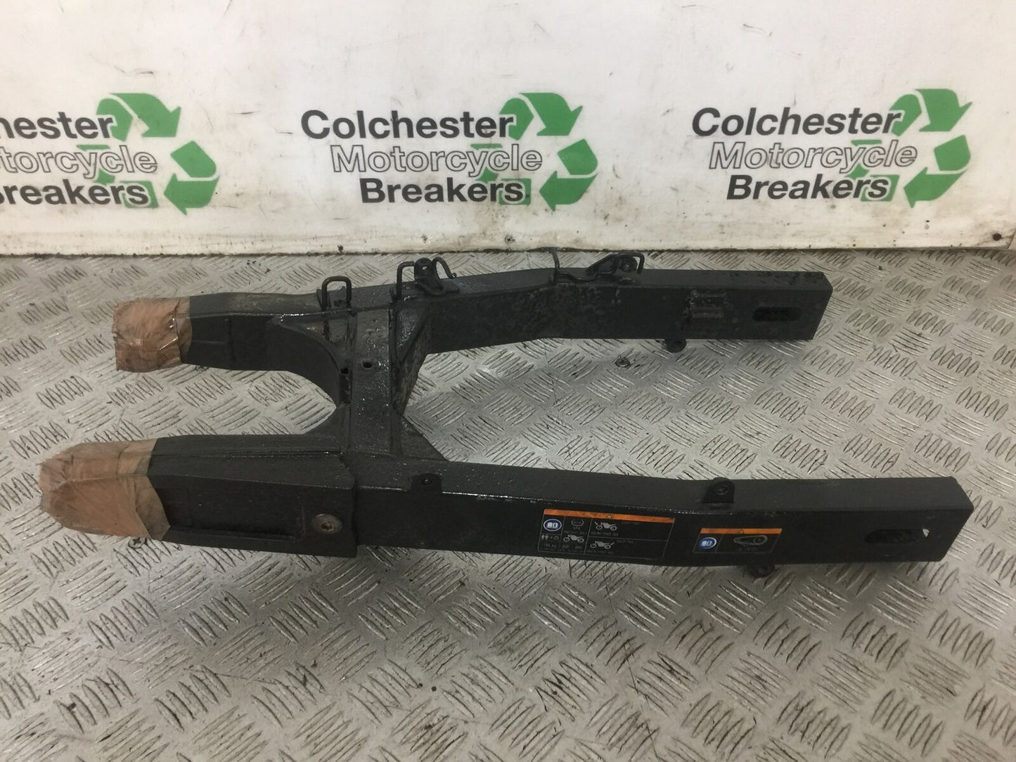 KAWASAKI Z125 Z 125 SWINGARM 2018-2020 (STOCK 743)