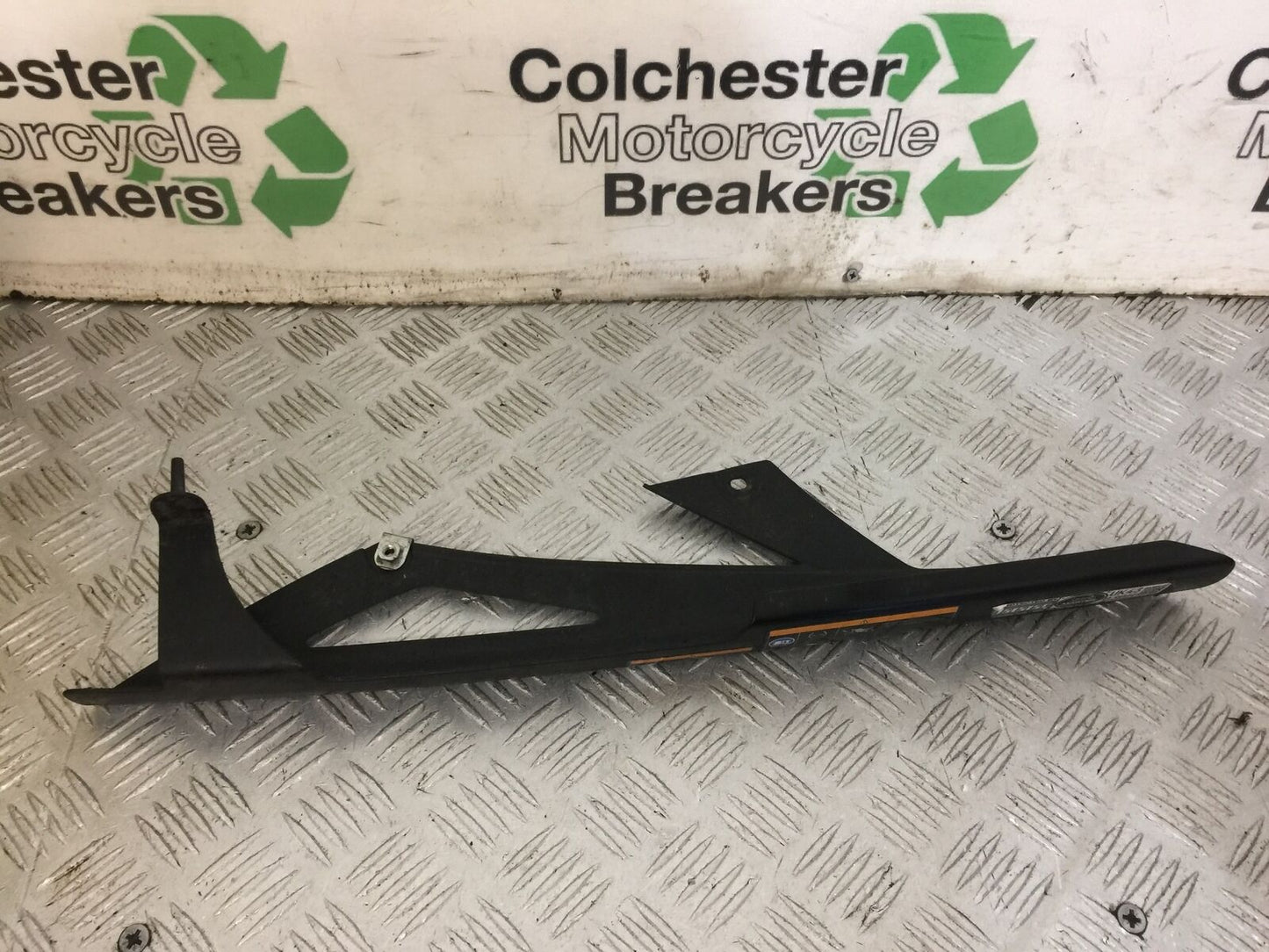 KAWASAKI NINJA 1000 SX Z1000SX CHAIN GUARD YEAR 2019 (STOCK 830)