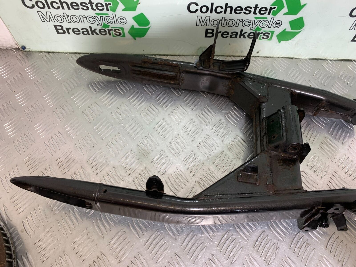 YAMAHA XVS 1300 MIDNIGHT STAR SWINGARM YEAR 2007-16 (CMB1027)