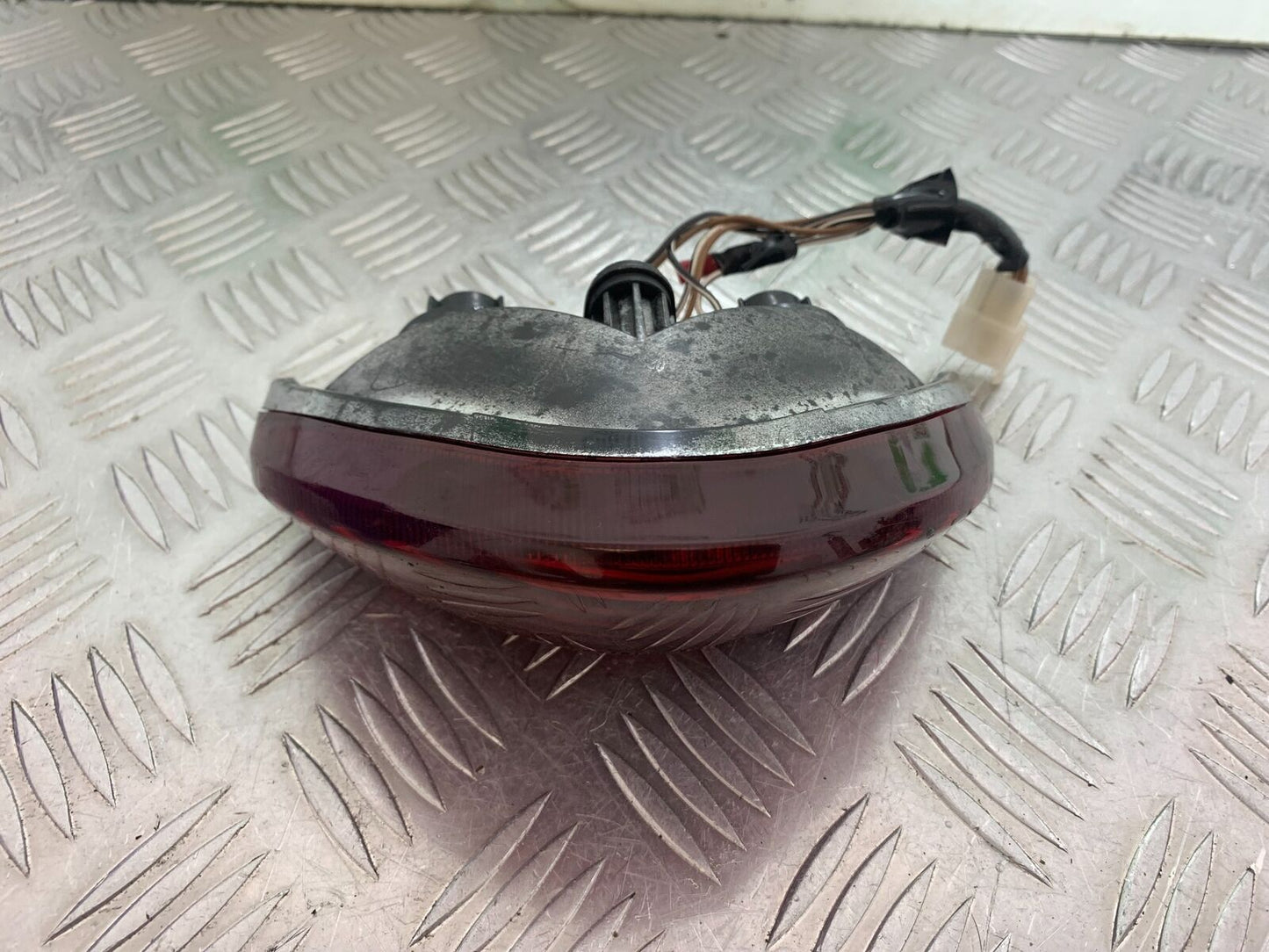 SUZUKI SV650 SV 650 mk1 REAR LIGHT YEAR 1999-2002 (CMB1036)