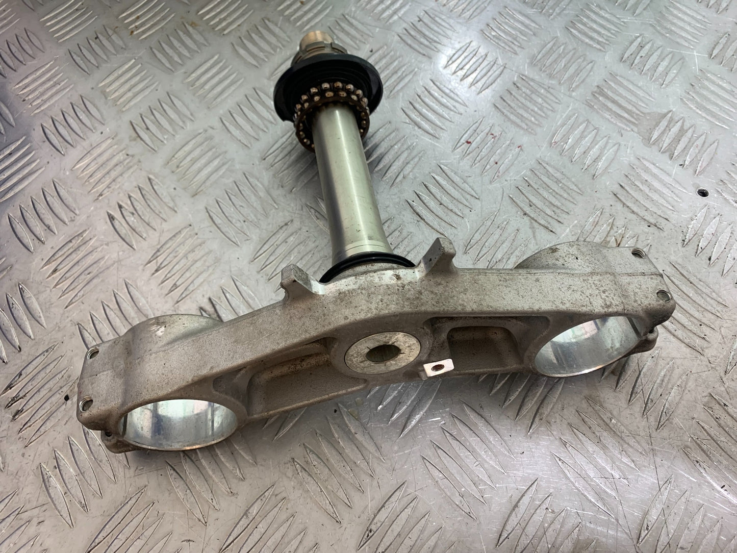 KAWASAKI ZX10R ZX 10R BOTTOM YOKE YEAR 2011-2015 (CMB1154)