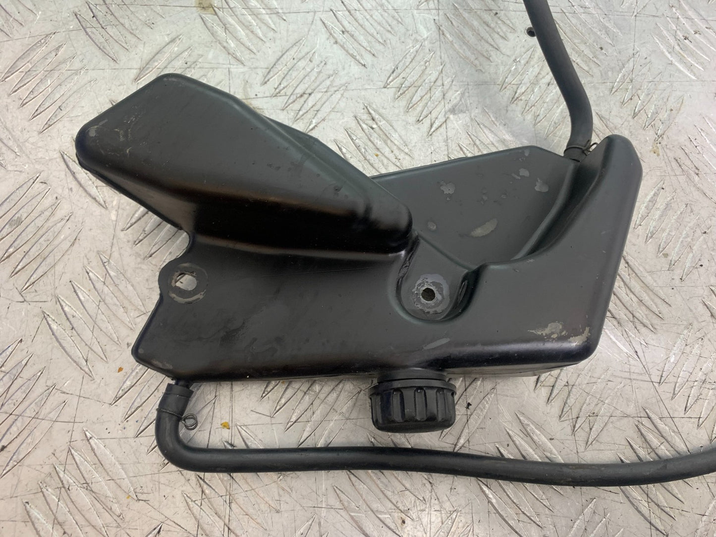 KAWASAKI ZX9R ZX9 C COOLANT BOTTLE YEAR 1998-99 (CMB1213)