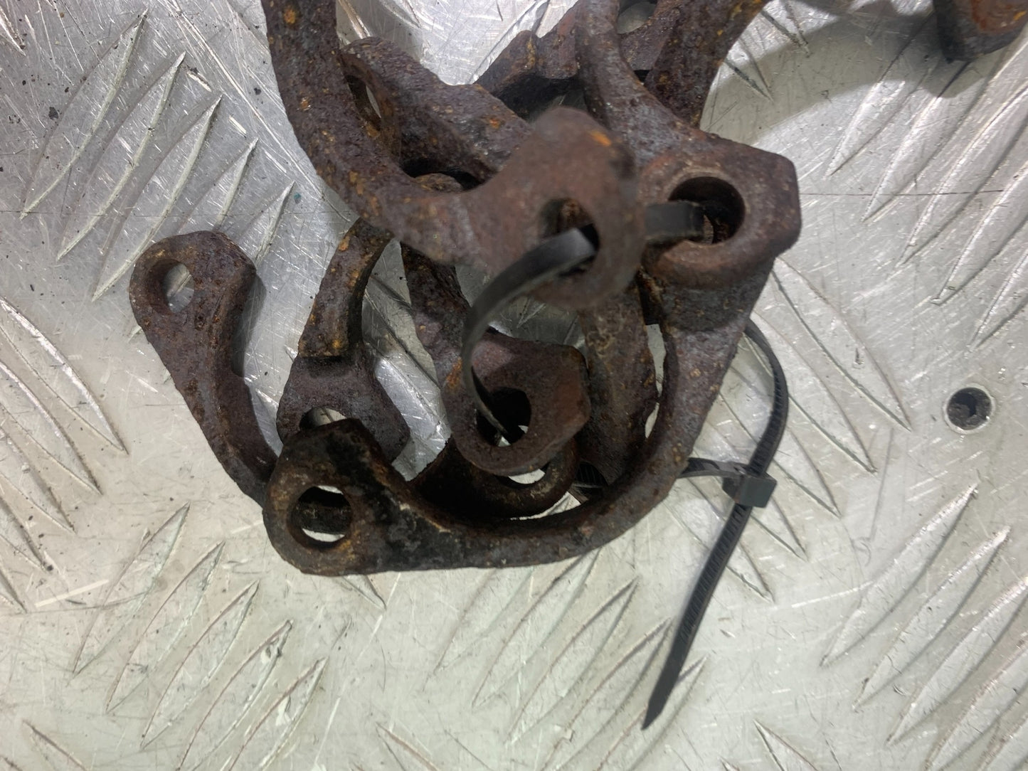 KAWASAKI ZZR1100 D EXHAUST CLAMPS YEAR 1993-2001 (CMB1164)