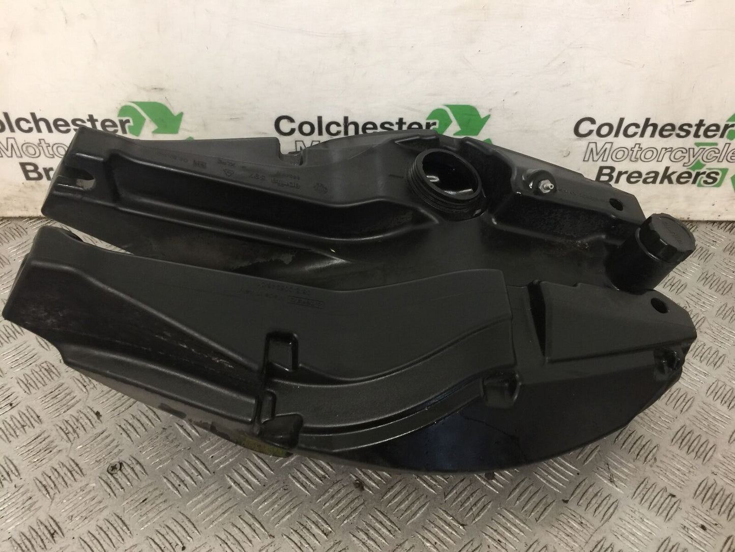 APRILIA 850 MANA AUTOMATIC PETROL TANK YEAR 2007-2012 (STOCK 875)
