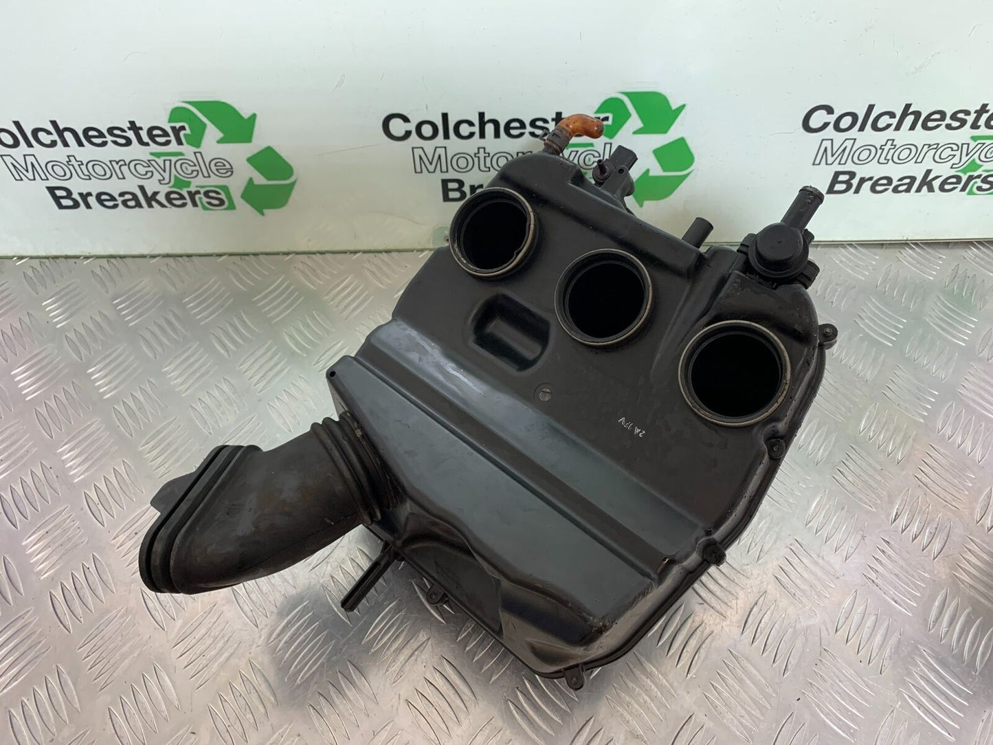TRIUMPH TIGER 1200 EXPLORER AIRBOX YEAR 2012-2015 (STOCK 992)