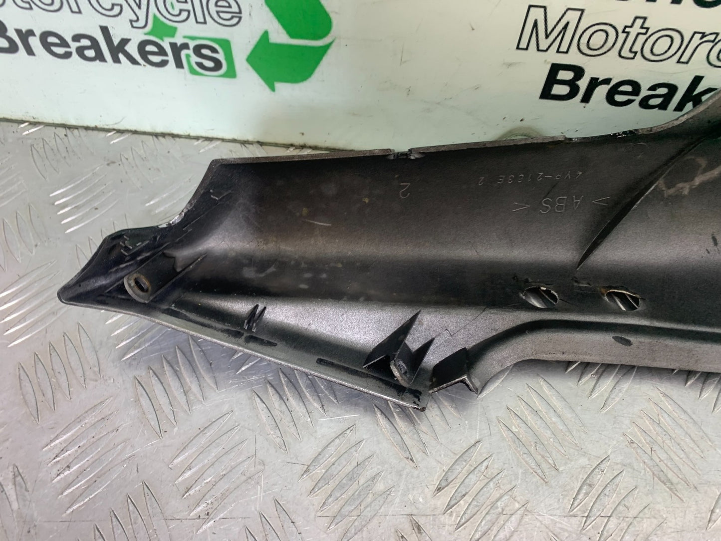 YAMAHA FZS600 FAZER 600 RIGHT TAIL PIECE YEAR 1998-2001 (CMB1267)