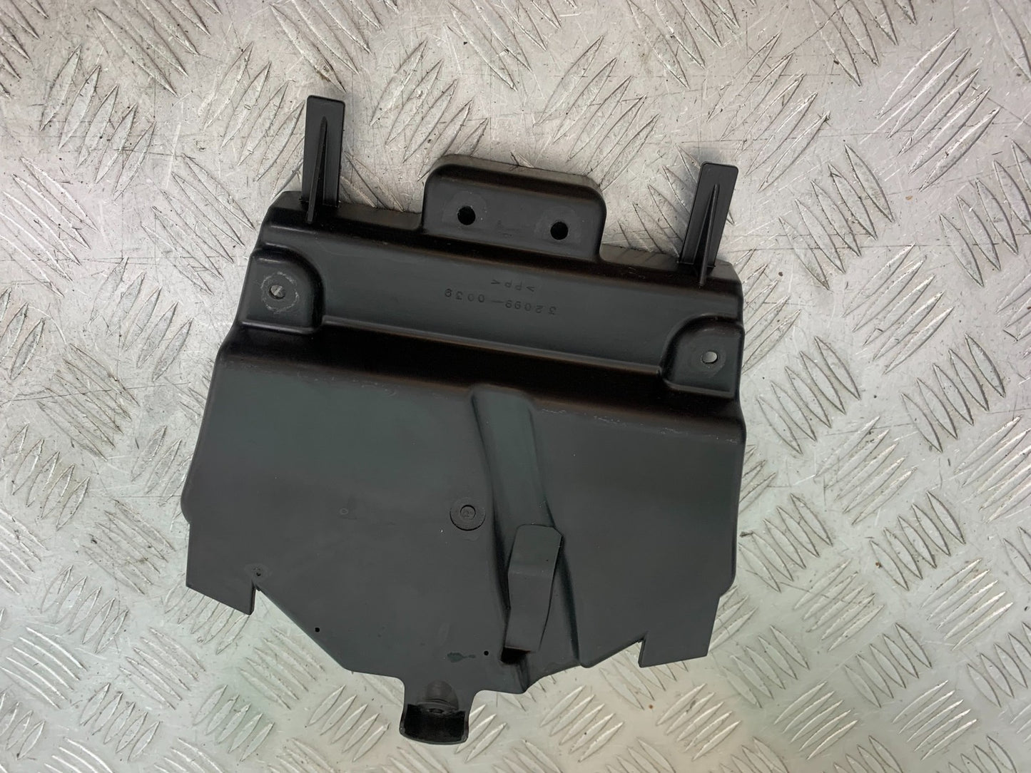 KAWASAKI GTR1400 GTR 1400 INFILL COVER YEAR 2007-2009 (CMB1306)