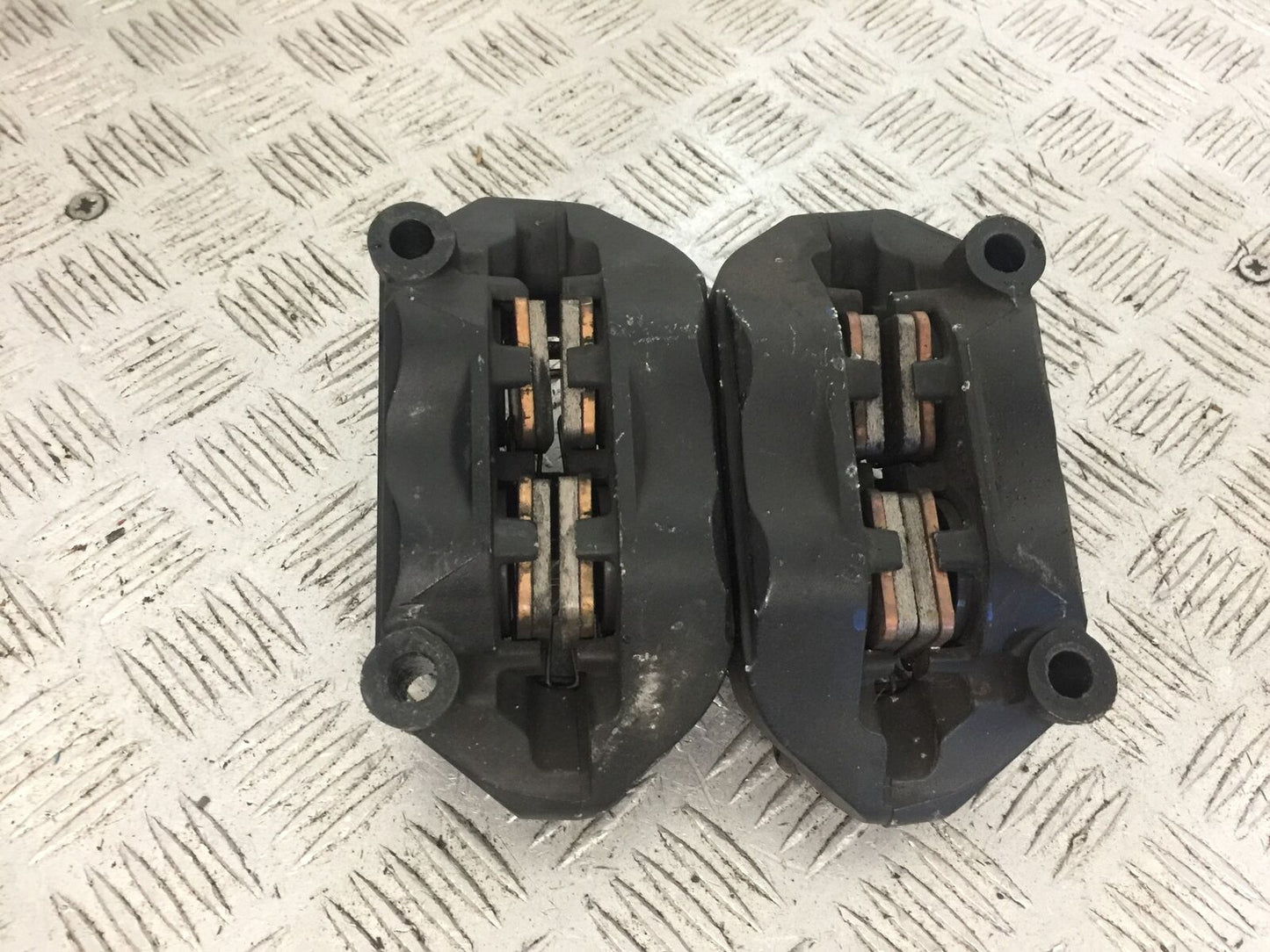 TRIUMPH 1050 SPEED TRIPLE FRONT BRAKE CALIPERS YEAR 2012-2015 (STOCK 752)