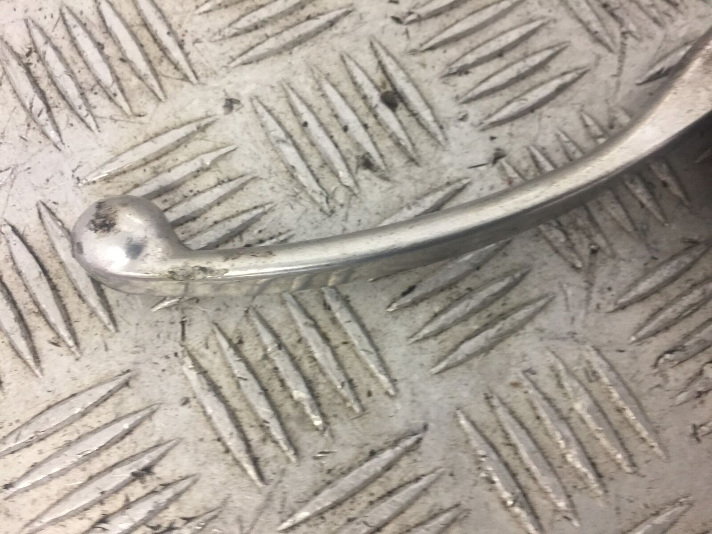 HONDA CB900 CB 900 HORNET CLUTCH LEVER AND BRACKET YEAR 2002-06 (STOCK 633)