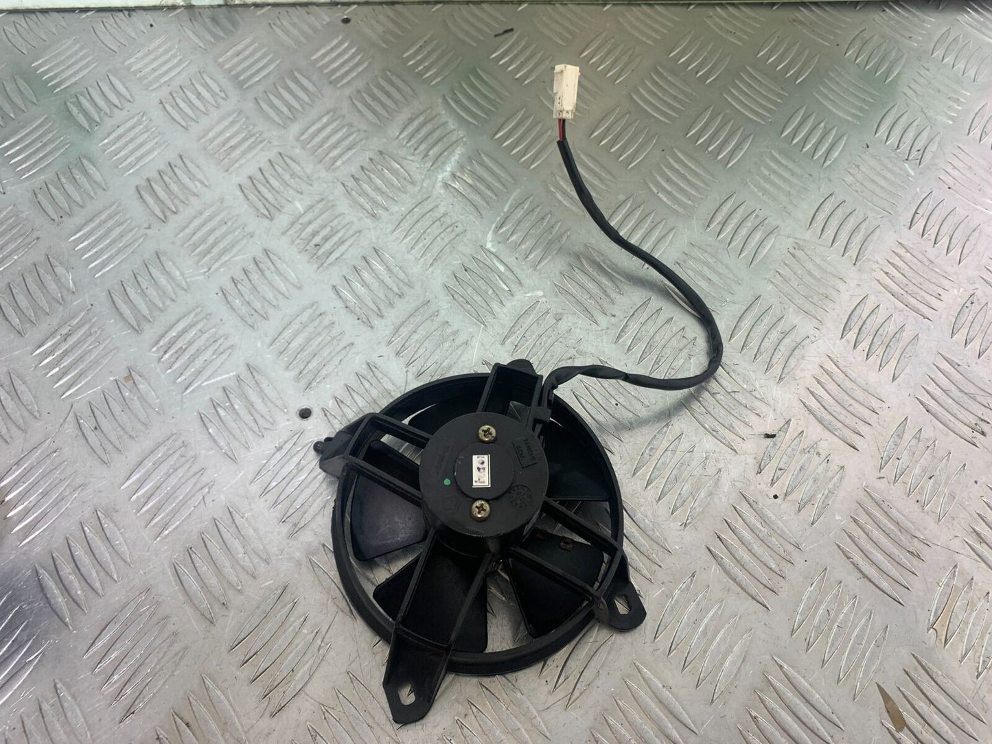 PIAGGIO VESPA GTS 300 RADIATOR FAN YEAR 2010 (CMB1062)
