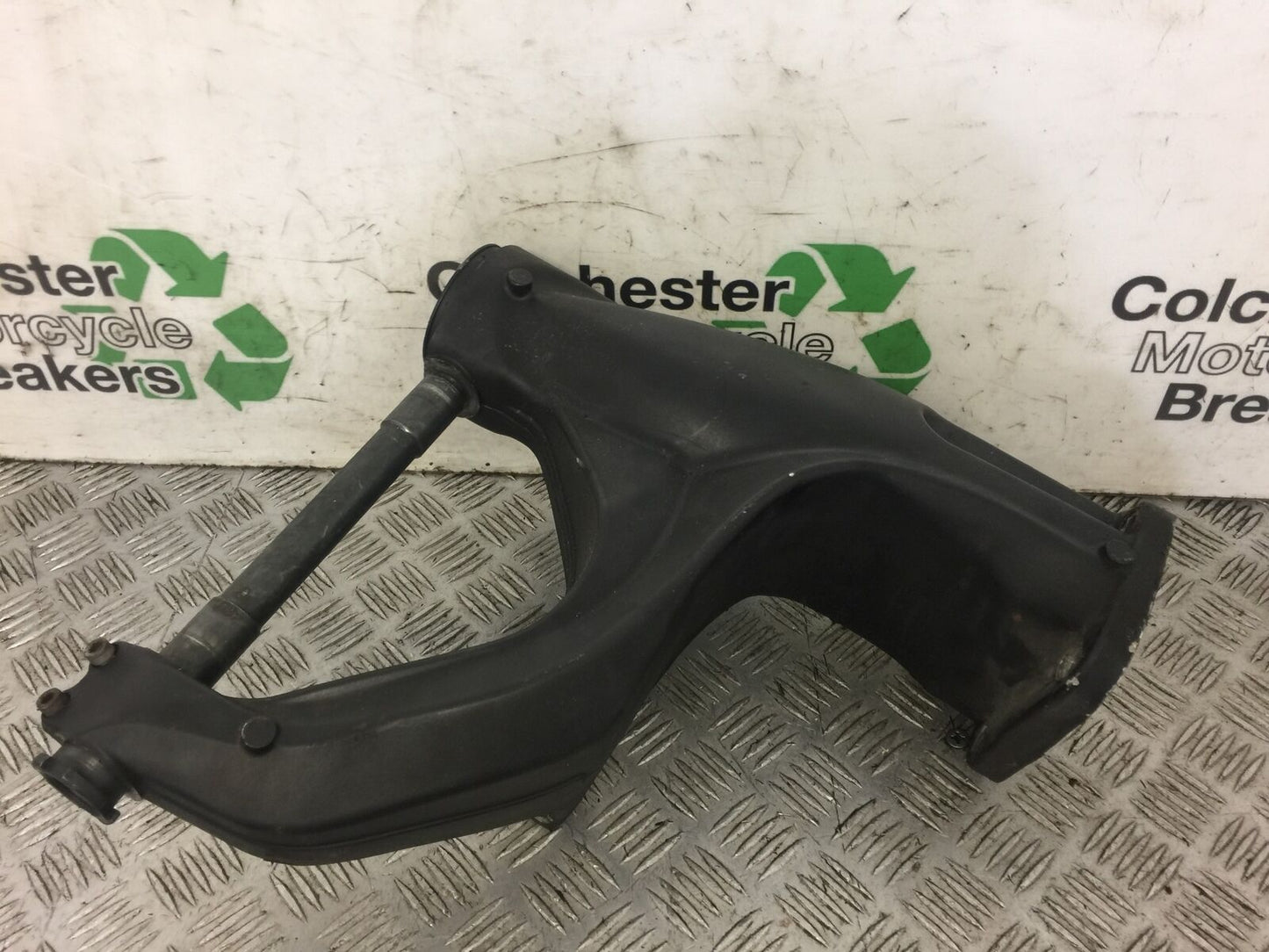 MOTO GUZZI SPORT 4V SWINGARM YEAR 2009 (STOCK 469)