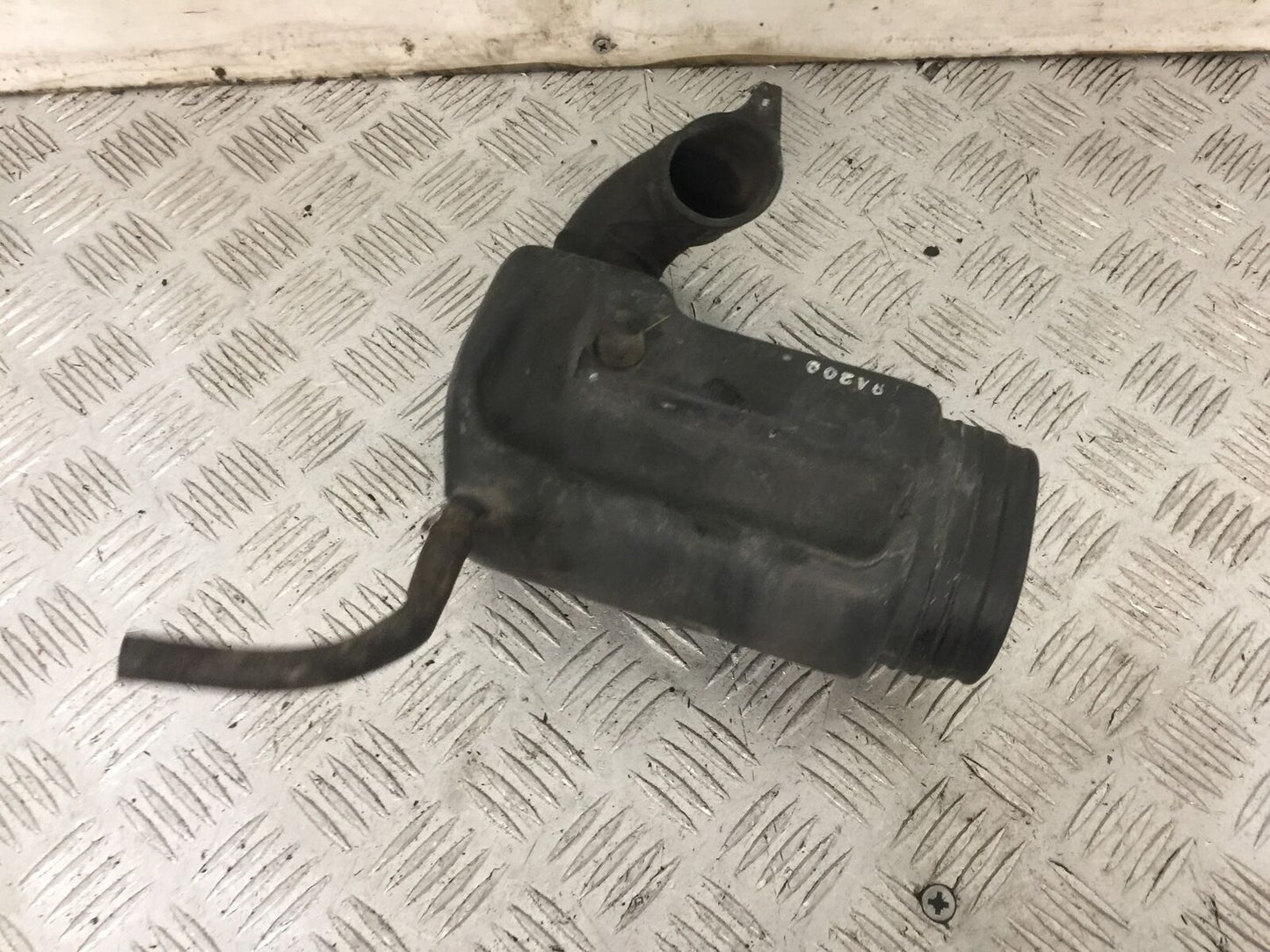HONDA VT600 VT 600 SHADOW AIRBOX YEAR 1996 (STOCK 747)