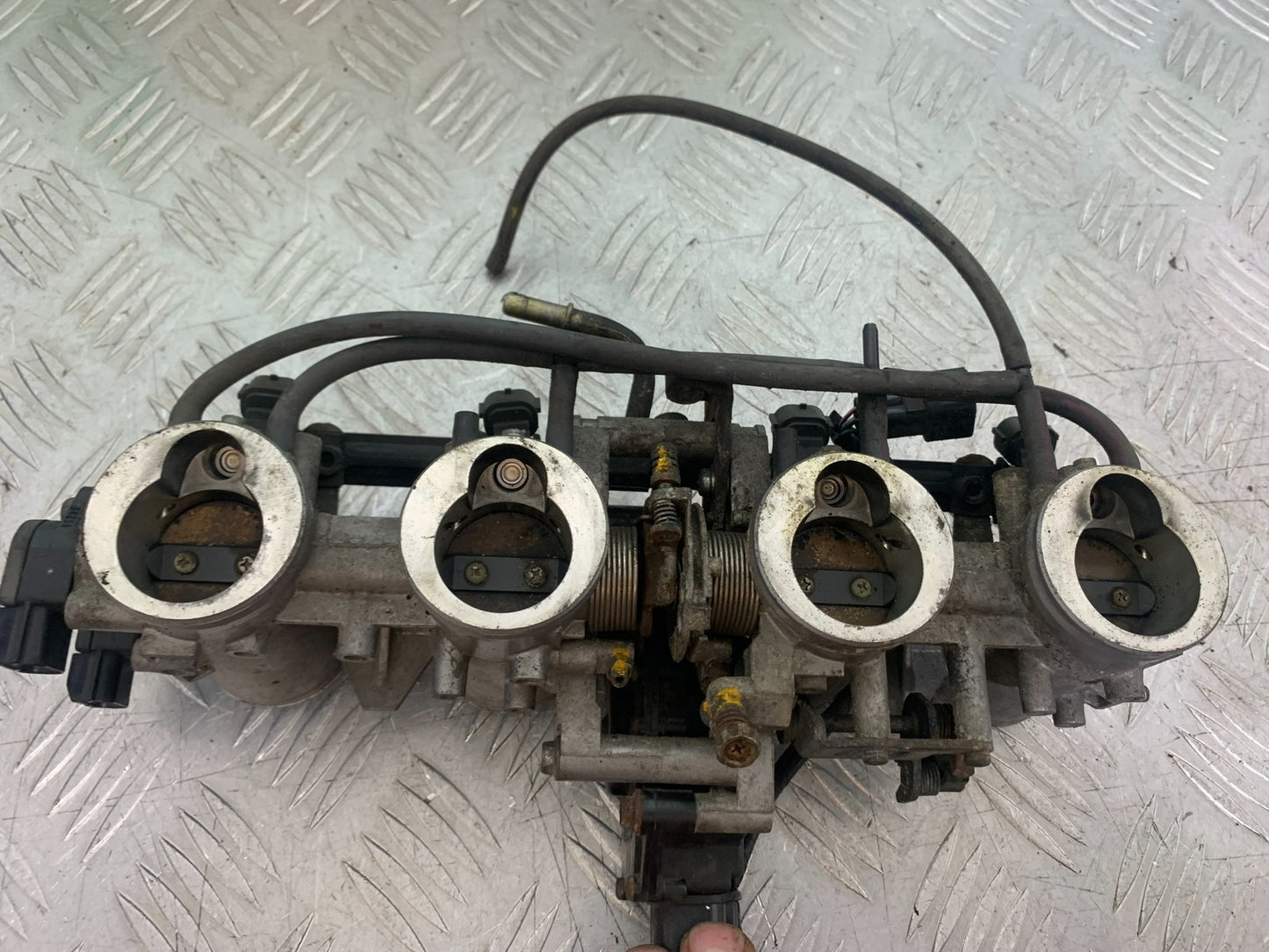 KAWASAKI Z750 Z 750 THROTTLE BODIES YEAR 2004-2006 (CMB1234)