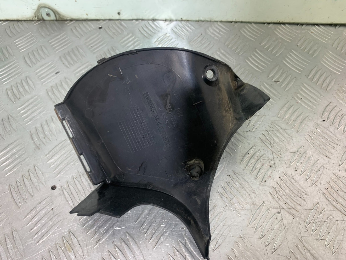 HONDA NT650 V DEAUVILLE RIGHT TOP FAIRING INFILL PANEL YEAR 1999 (CMB1268)