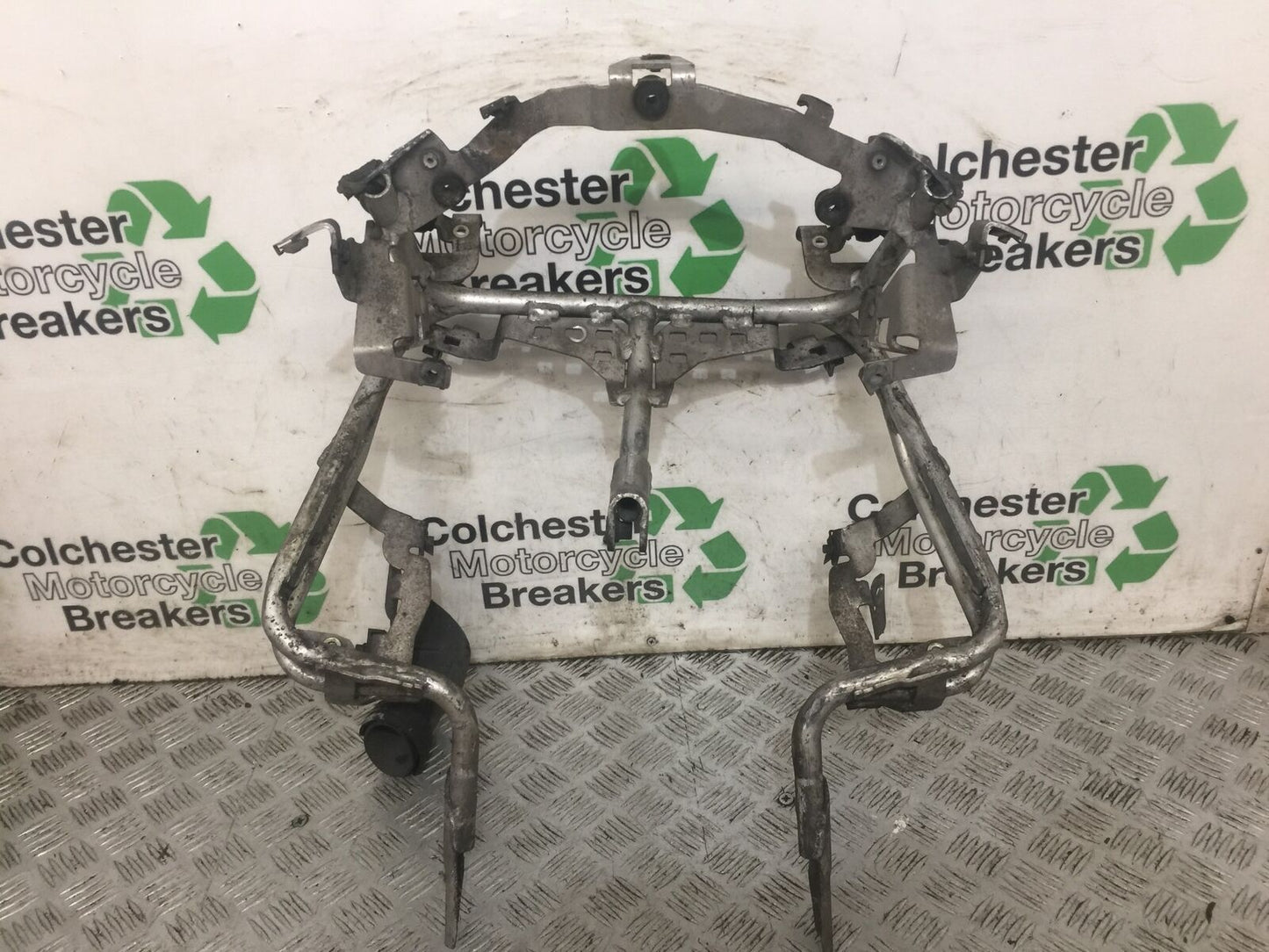 BMW R1100 S R 1100 S FAIRING BRACKET YEAR 1999 (STOCK 797)