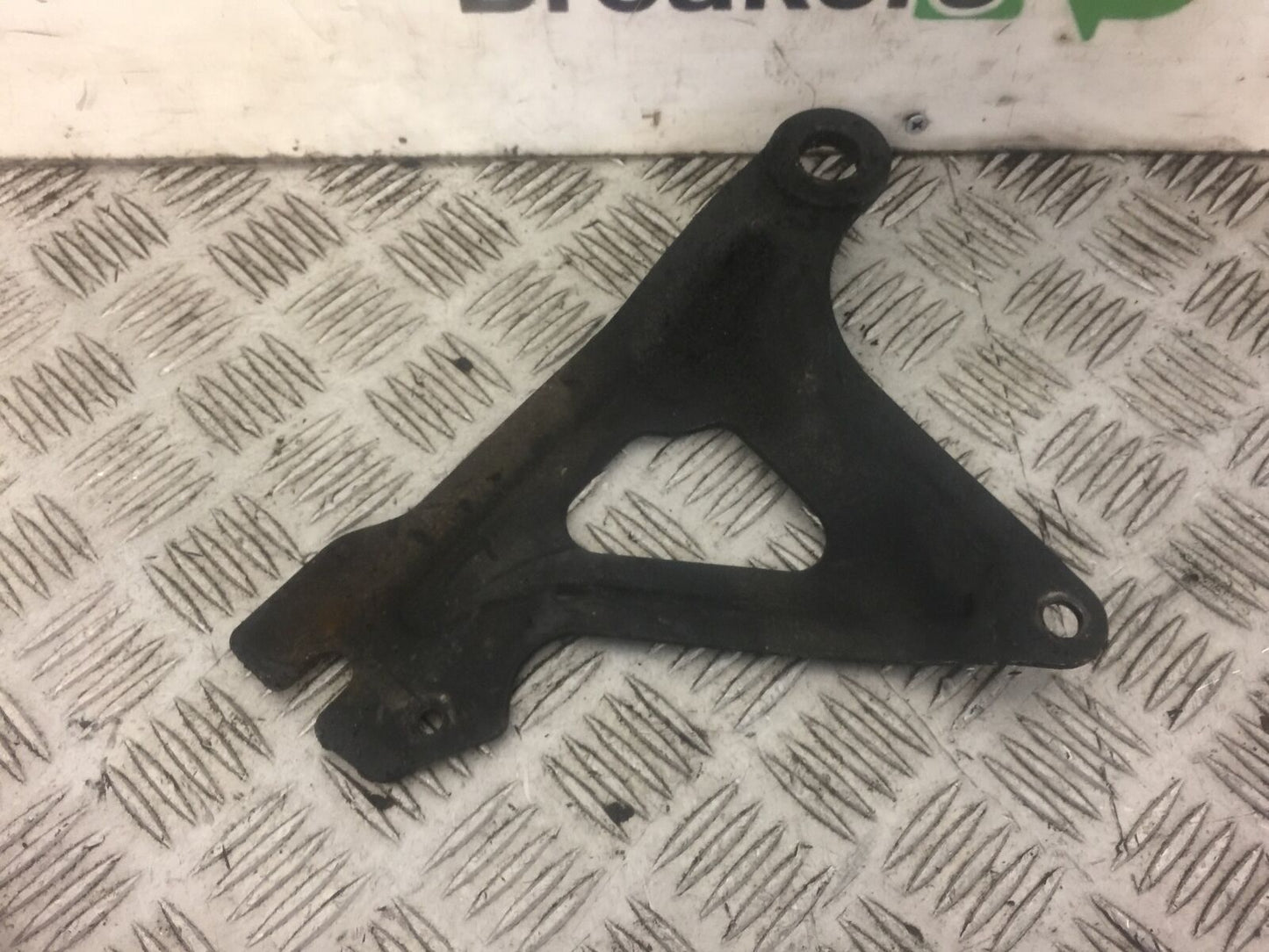 YAMAHA XS1100 XS 1100 MIDNIGHT SPECIAL REAR CALIPER BRACKET YEAR 1979 STOCK 408