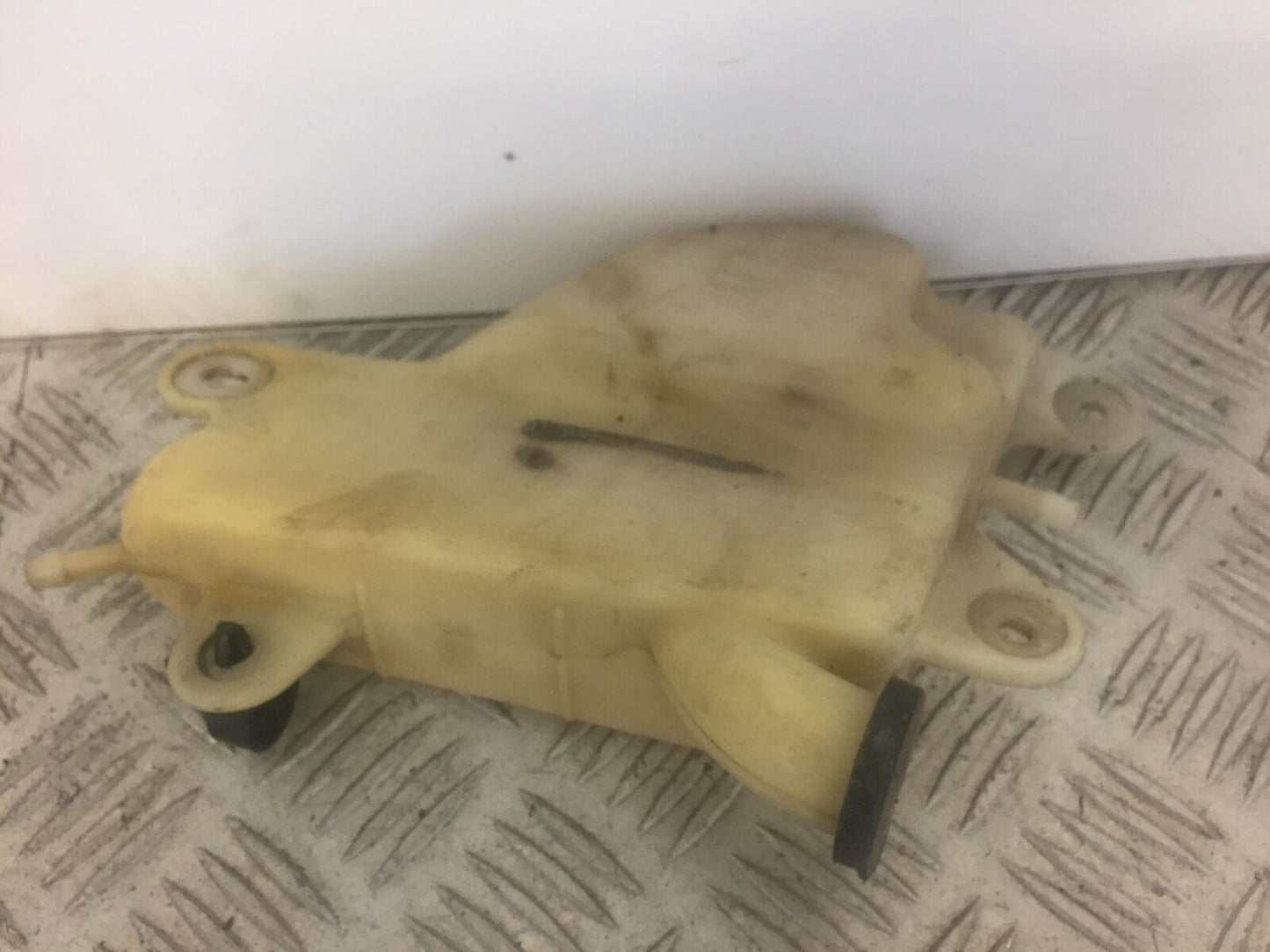 YAMAHA FJR1300 FJR 1300 COOLANT BOTTLE YEAR 2002