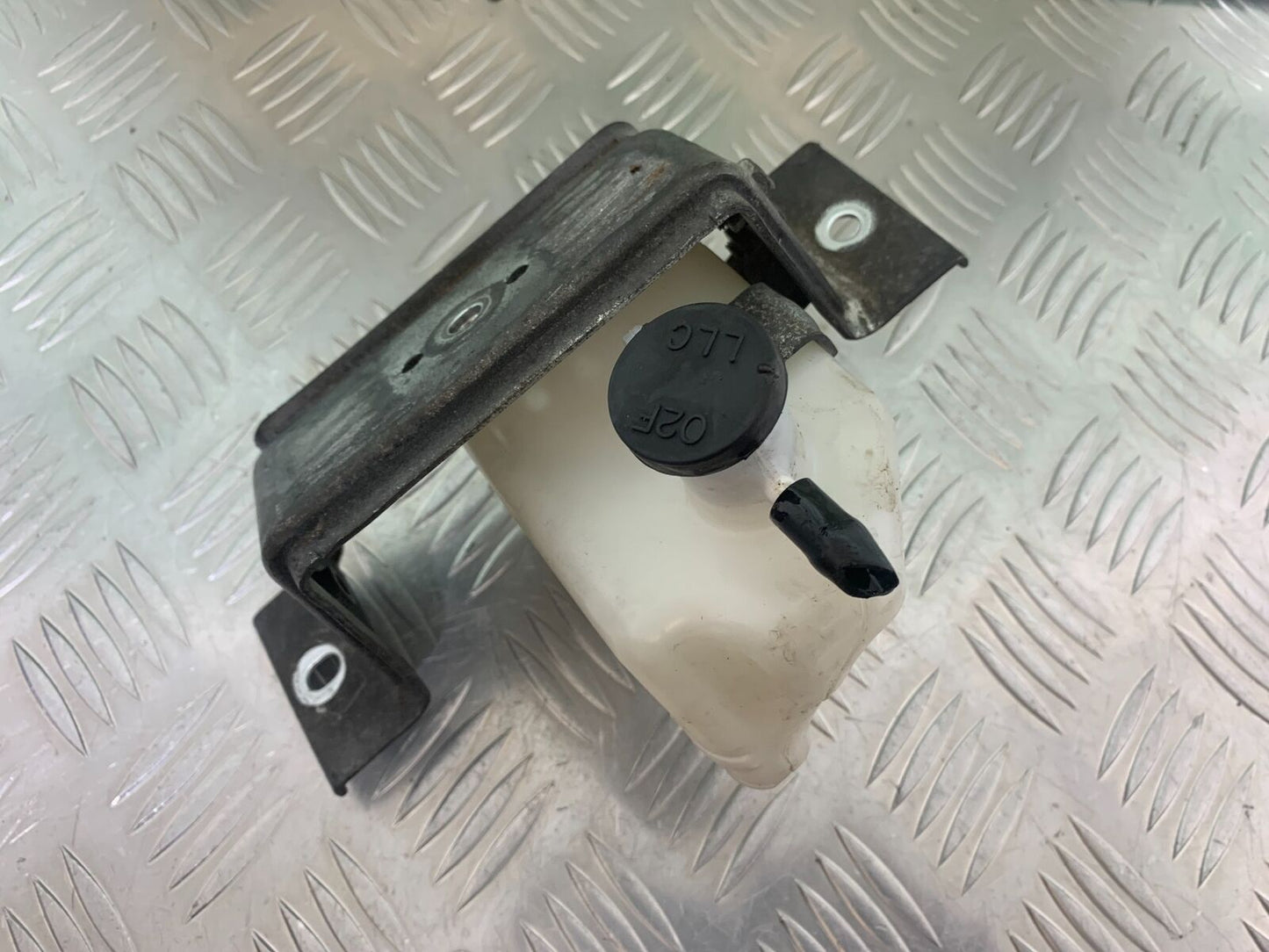 SUZUKI DL 650 V-STROM COOLANT BOTTLE YEAR 2016 (STOCK 996)