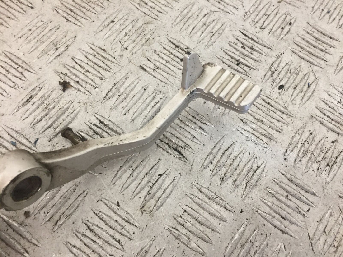 TRIUMPH 600 SPEED FOUR REAR BRAKE PEDAL YEAR 2002 (STOCK 756)