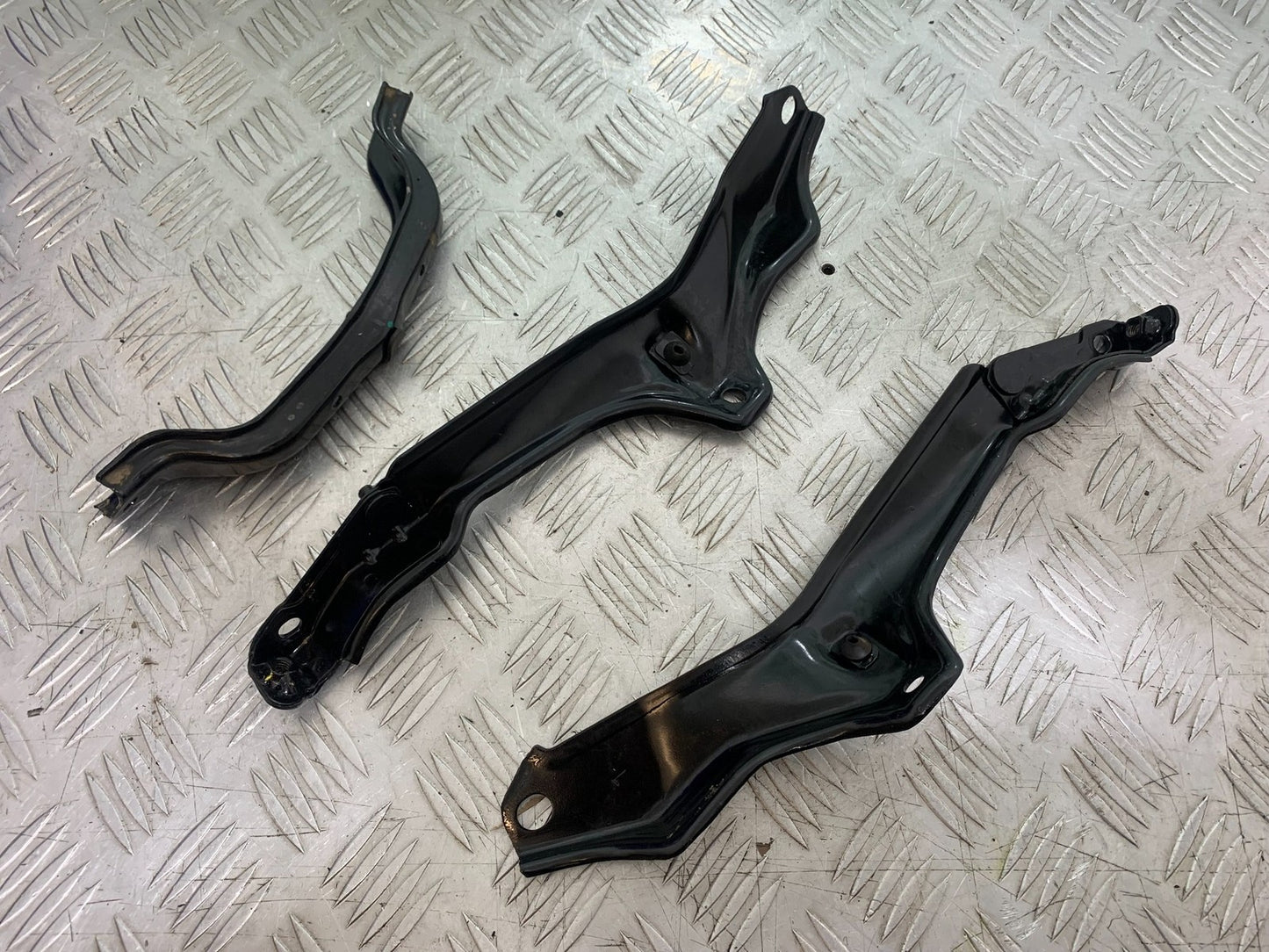 KTM 125 DUKE BRACKETS YEAR 2018-2023 (CMB1185)