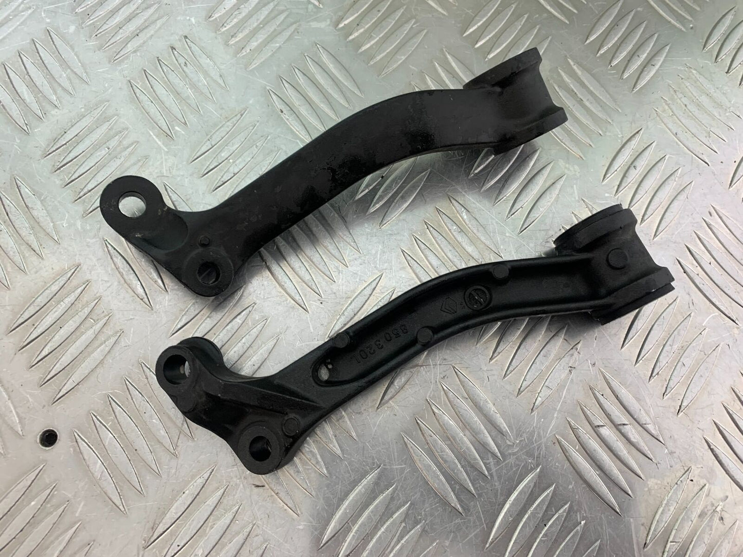 KAWASAKI ZX12R ZX12 R ENGINE BRACKETS YEAR 2000-01 (CMB1038)