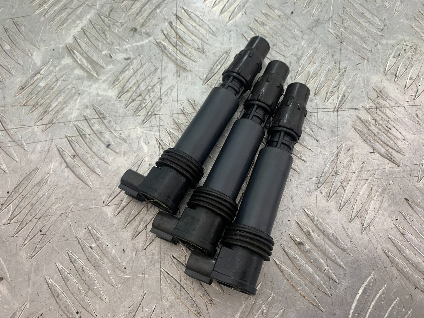 TRIUMPH 675 STREET TRIPLE R COILS YEAR 2013 - 2016 (CMB1221)