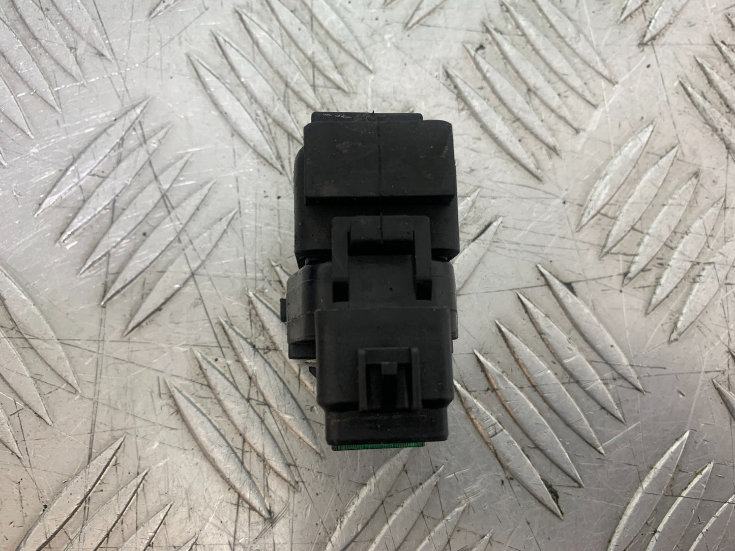 SUZUKI GSXR600 GSXR 600 K1 K2 K3 STARTER SOLENOID 1999-03 (CMB1284)